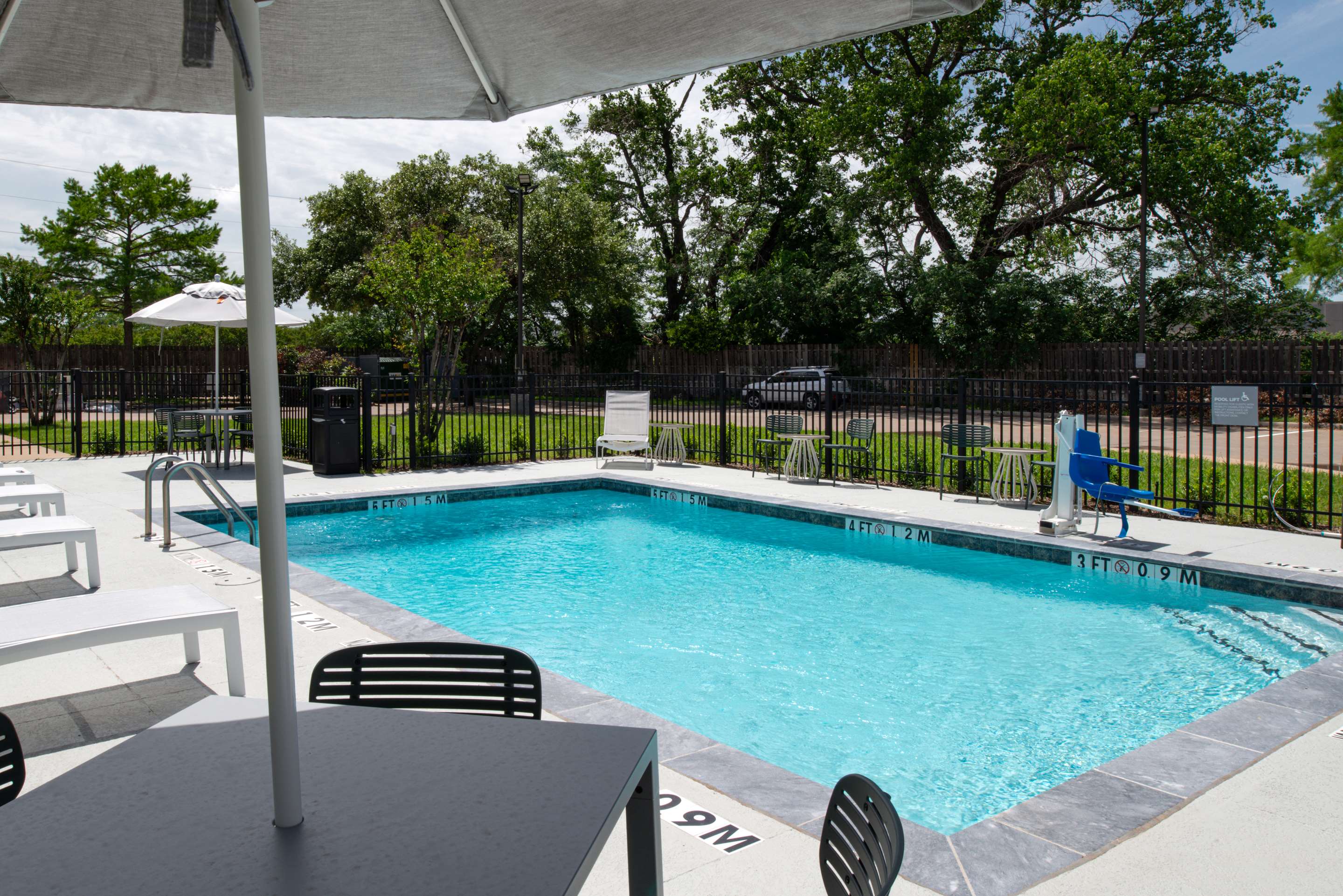 Pool | Spark by Hilton Dallas Market Center