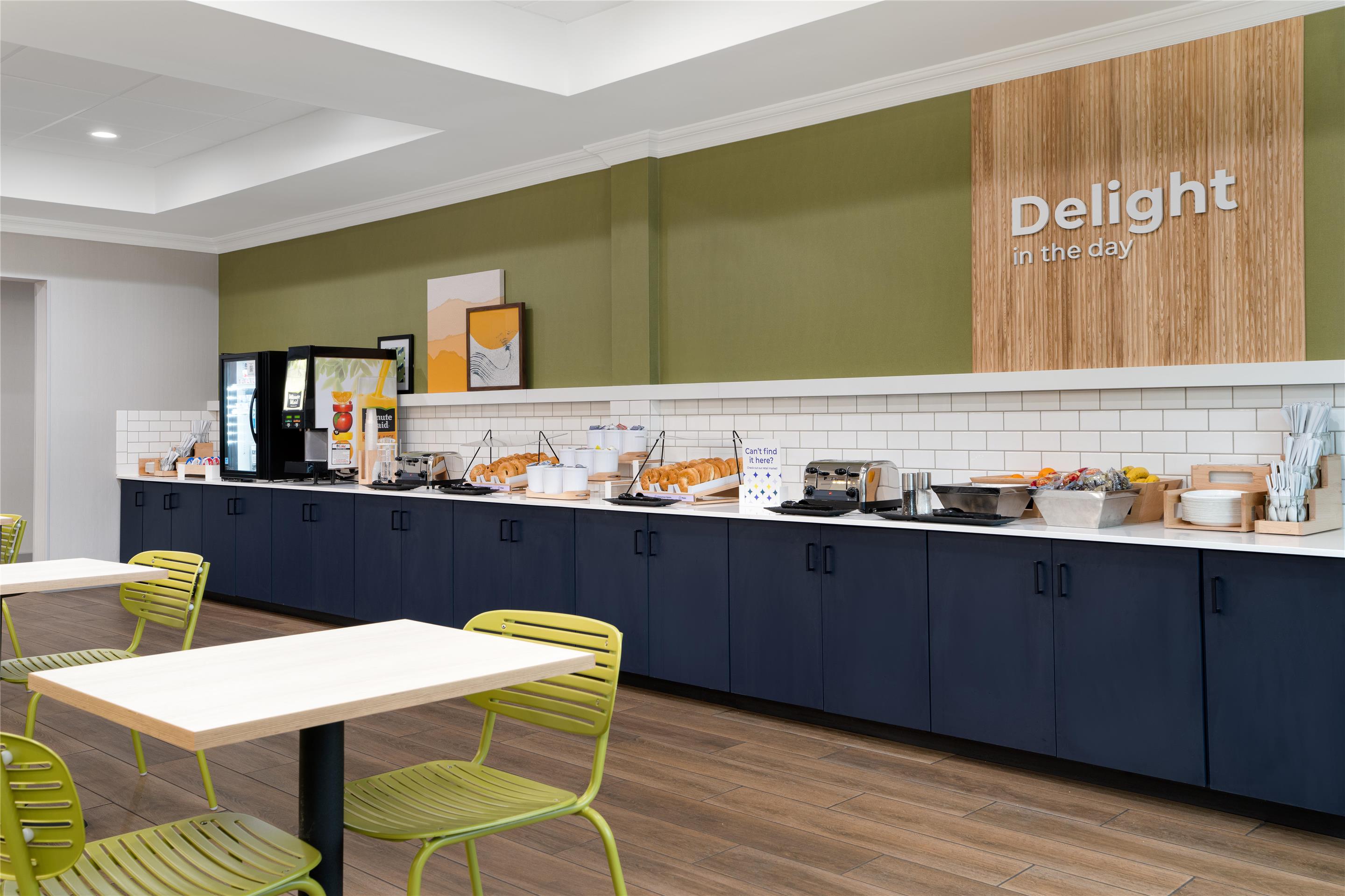 Breakfast Area | Spark by Hilton Rahway