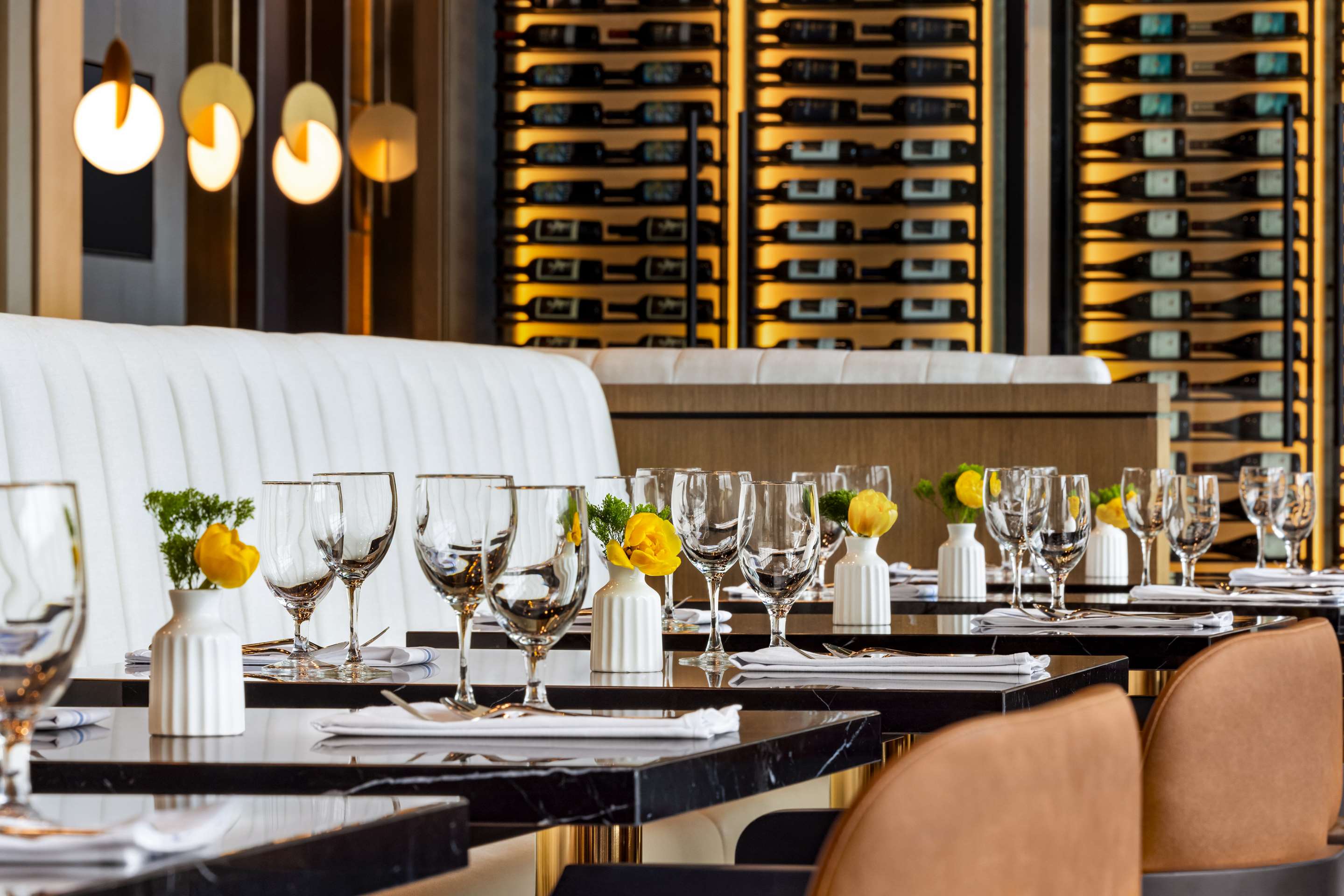 Restaurant | Hilton BNA Nashville Airport Terminal