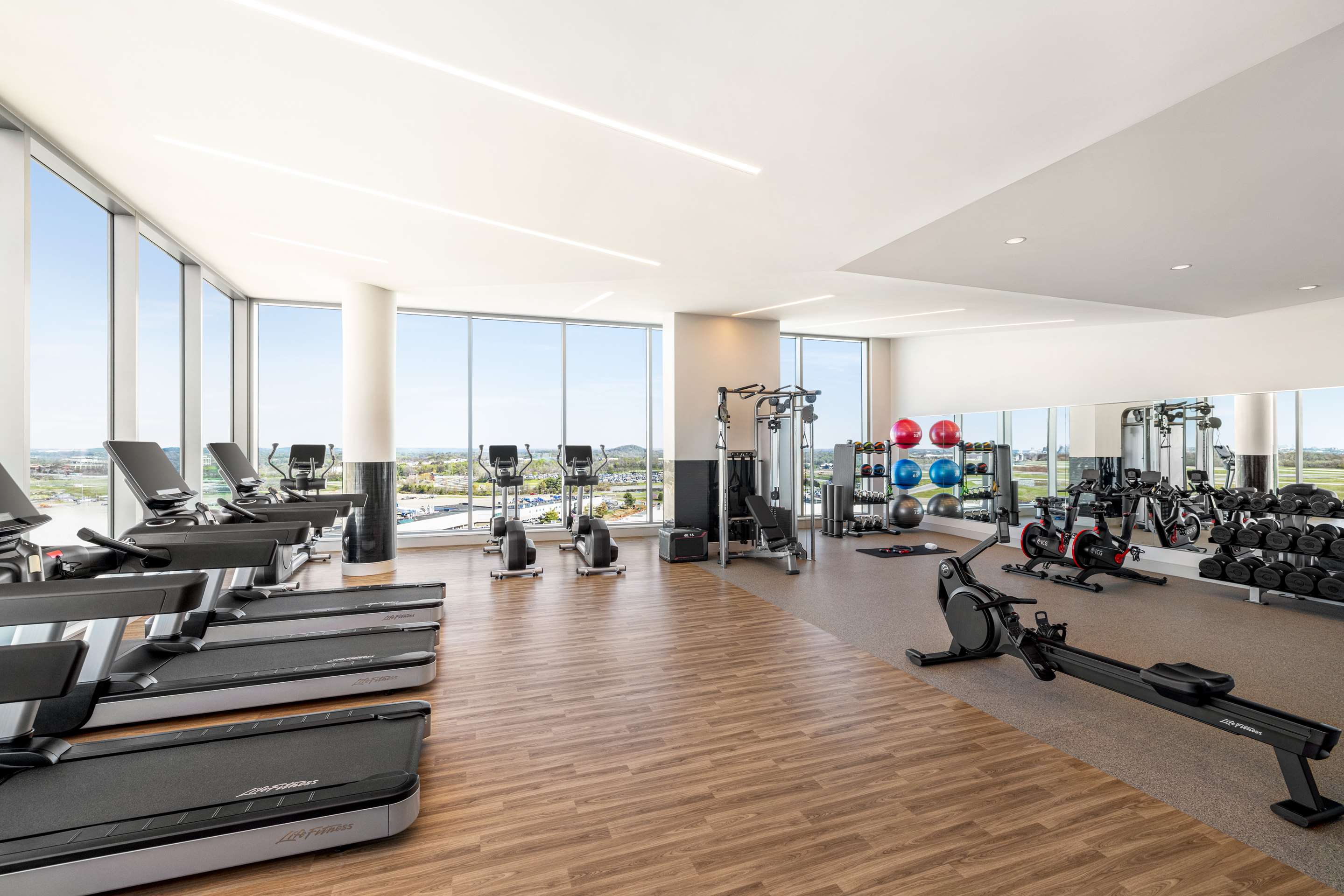 Health club fitness center gym | Hilton BNA Nashville Airport Terminal