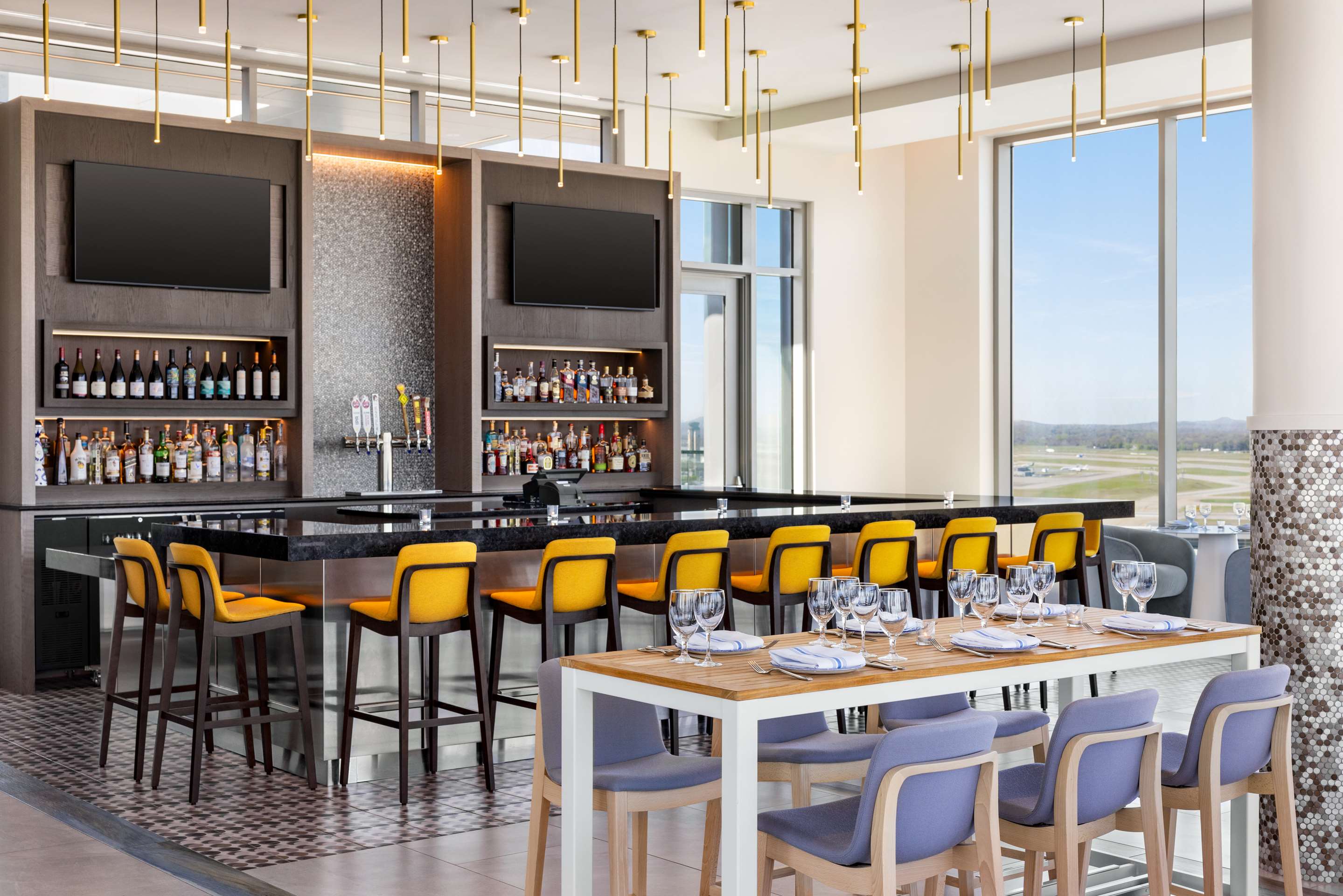 BarLounge | Hilton BNA Nashville Airport Terminal