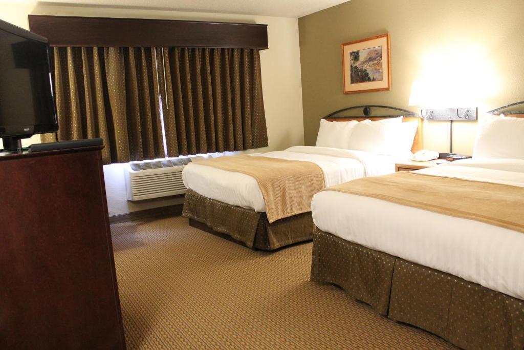 2 Queen Bed Room image