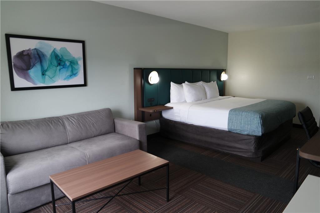 WINGATE BY WYNDHAM KINGS BAY NAVAL-guestroom-Guest Room,Suite,On-Site.jpg