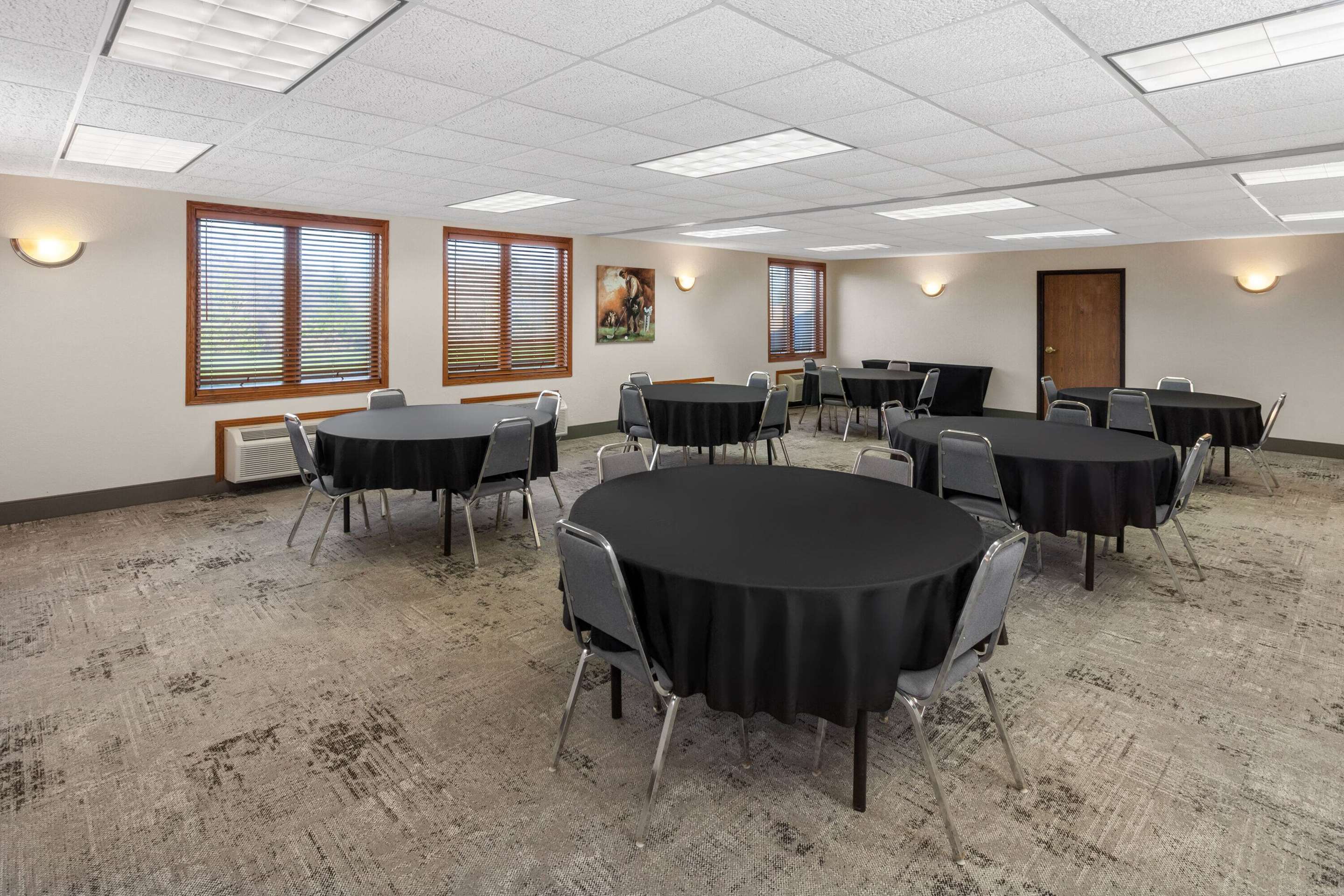 Meeting Room | Links Bos Landen Hotel & Spa of Pella, Trademark by Wyndham