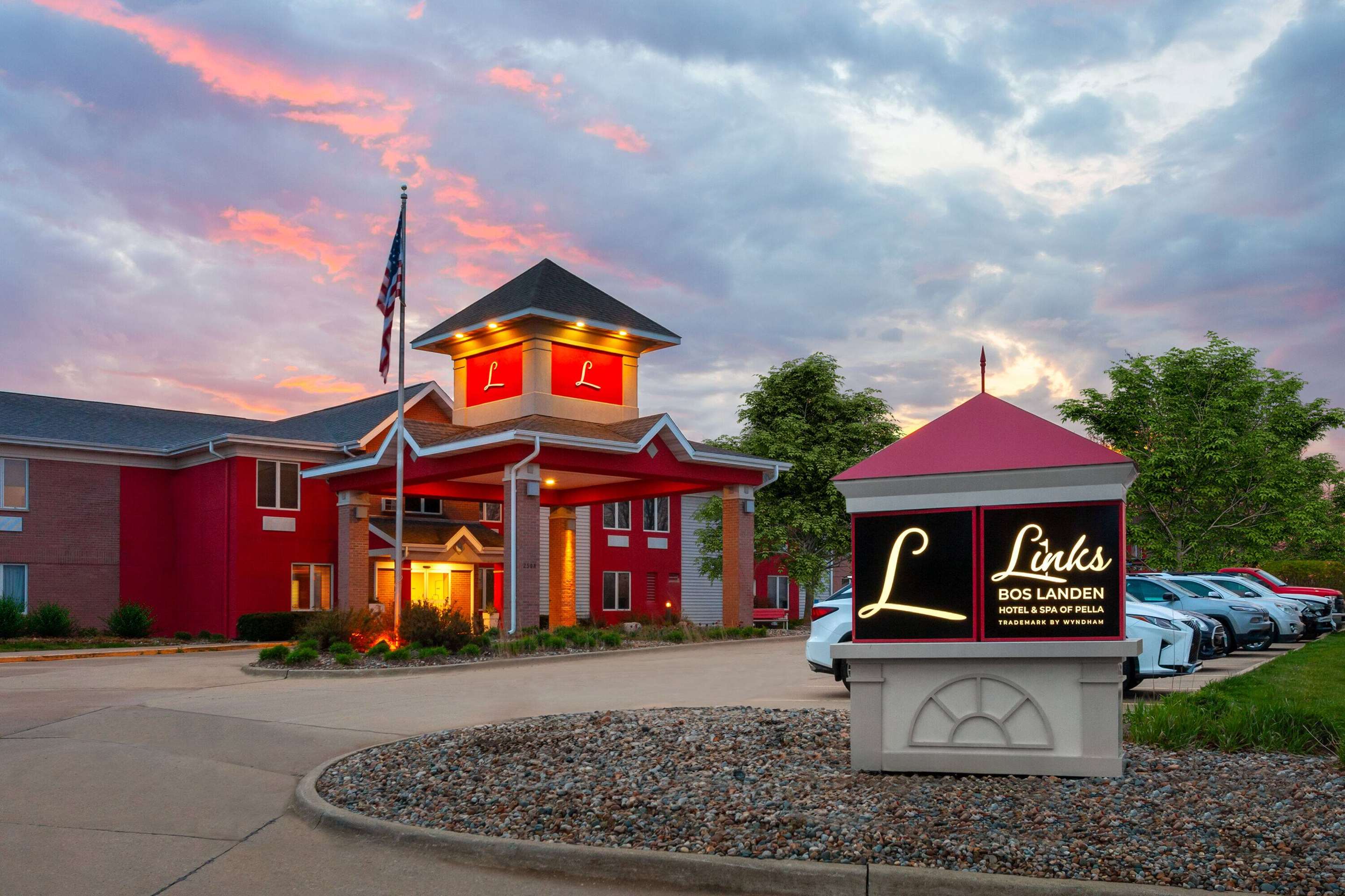 Exterior | Links Bos Landen Hotel & Spa of Pella, Trademark by Wyndham