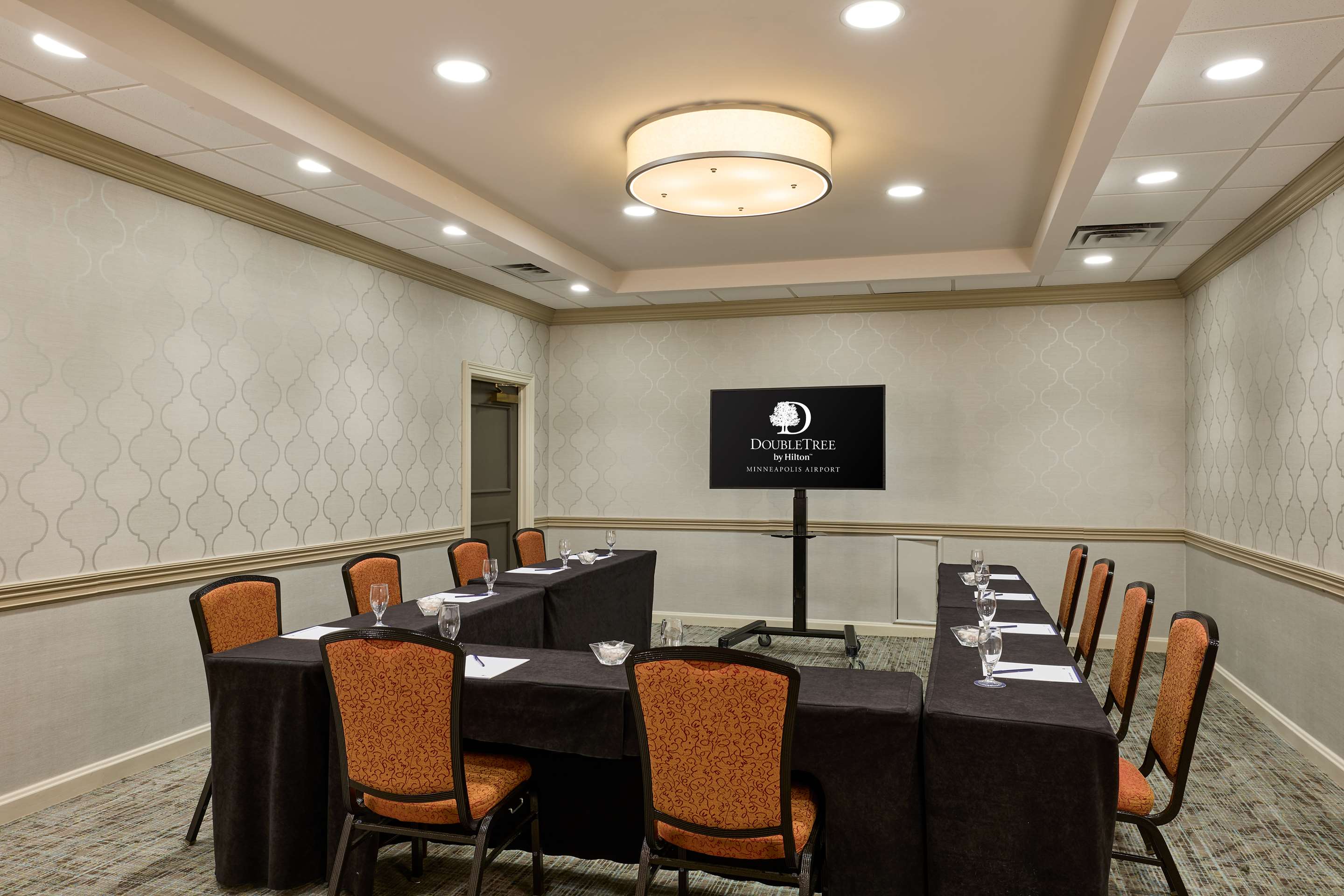 Meeting Room | DoubleTree by Hilton Minneapolis Airport, MN