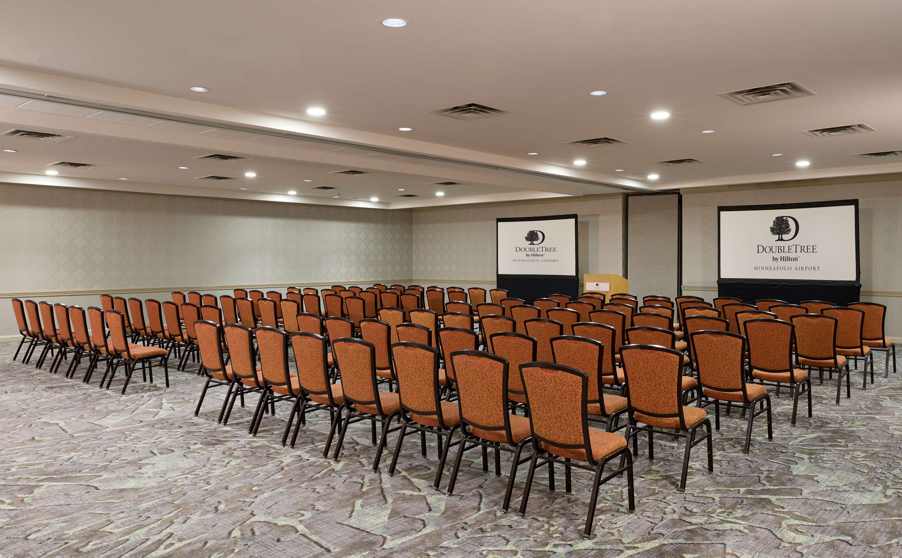 Meeting Room | DoubleTree by Hilton Minneapolis Airport, MN
