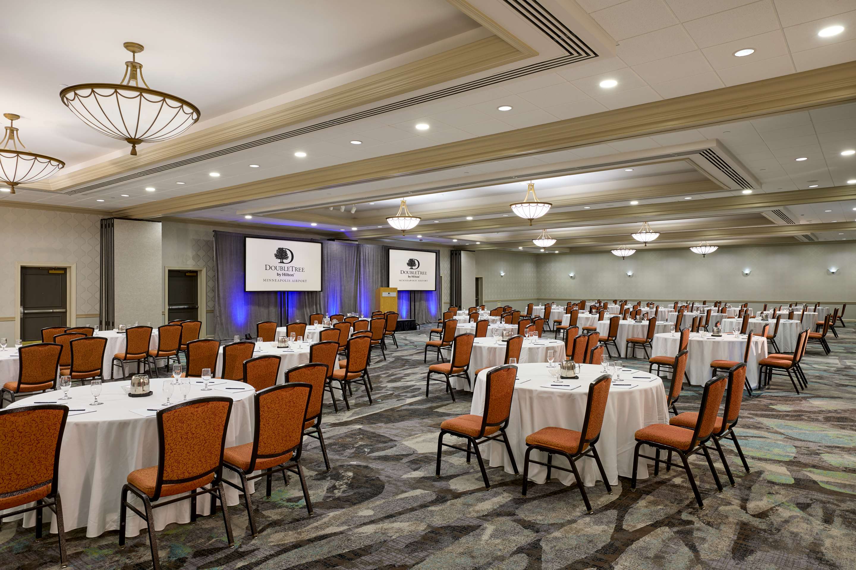 Meeting Room | DoubleTree by Hilton Minneapolis Airport, MN