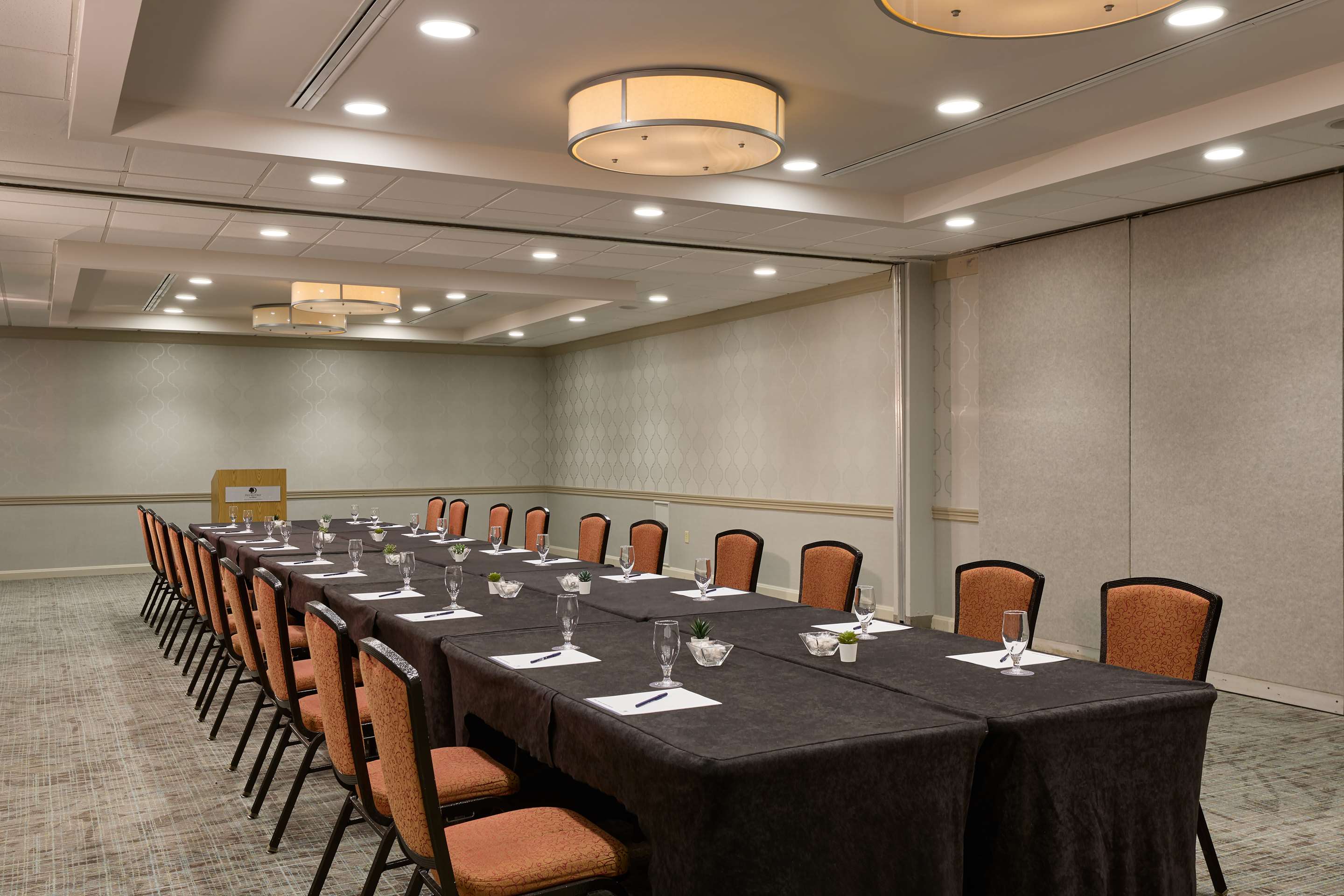 Meeting Room | DoubleTree by Hilton Minneapolis Airport, MN