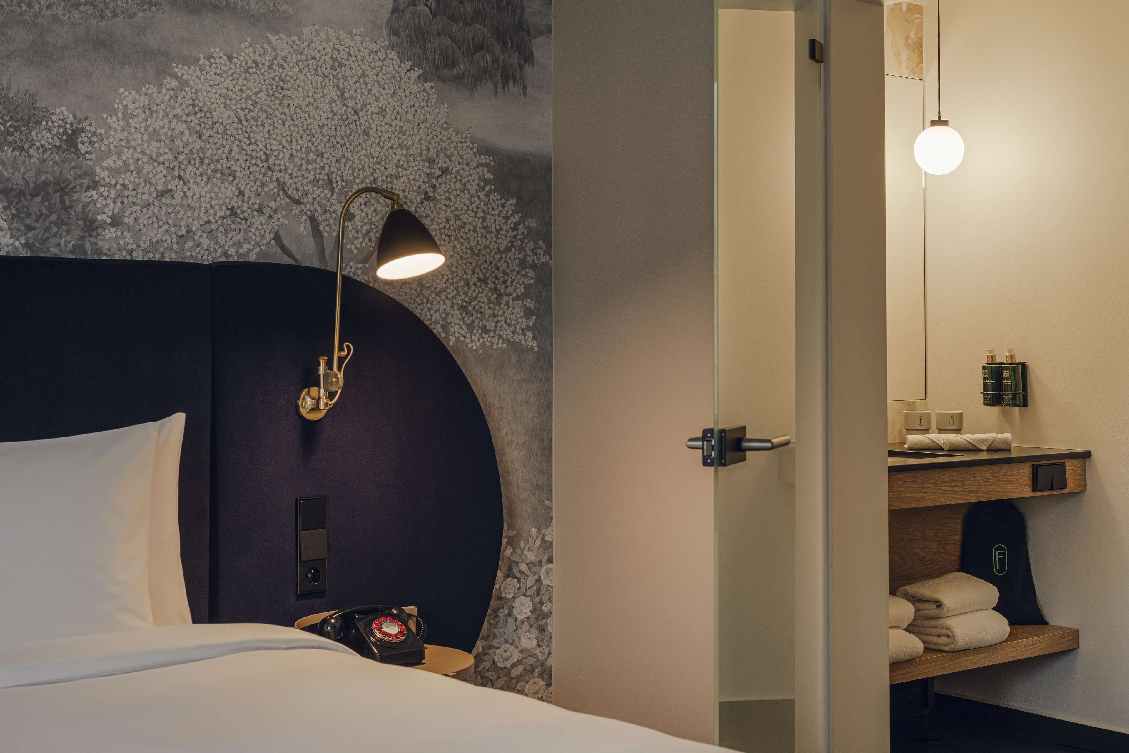 Flaner Hotel Room Type - Royal Apartment