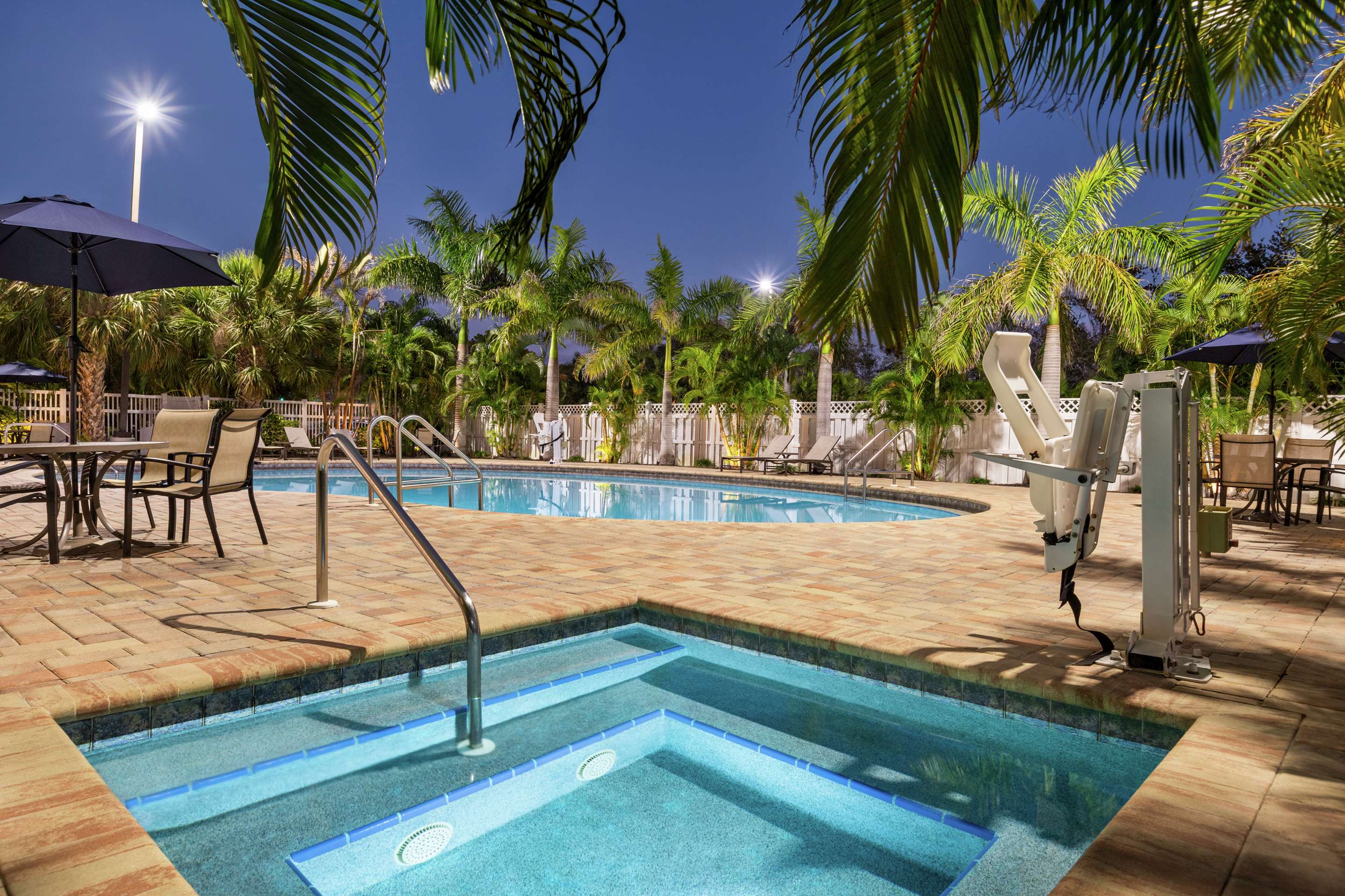 Pool | Spark by Hilton Sarasota Siesta Key Gateway