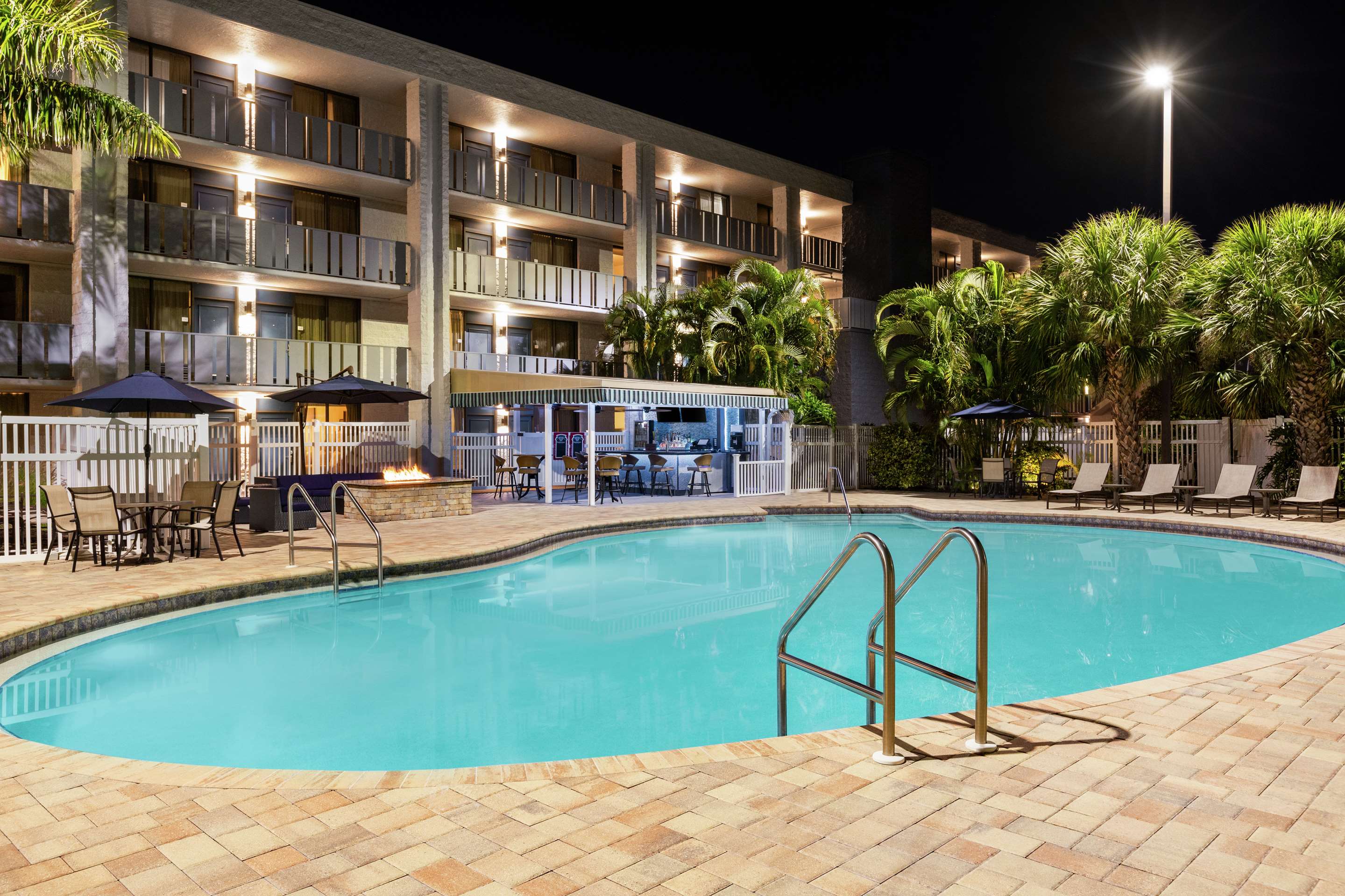 Pool | Spark by Hilton Sarasota Siesta Key Gateway