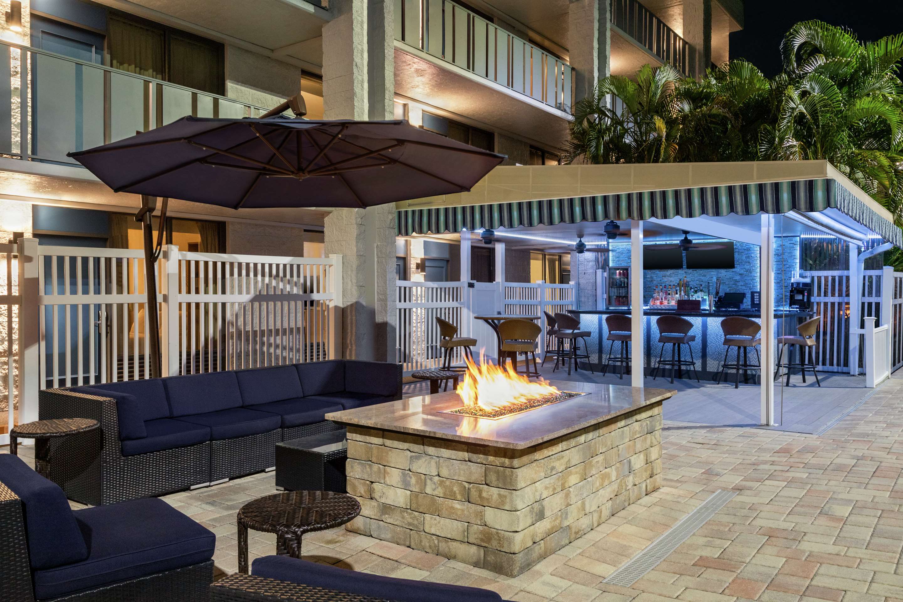 BarLounge | Spark by Hilton Sarasota Siesta Key Gateway