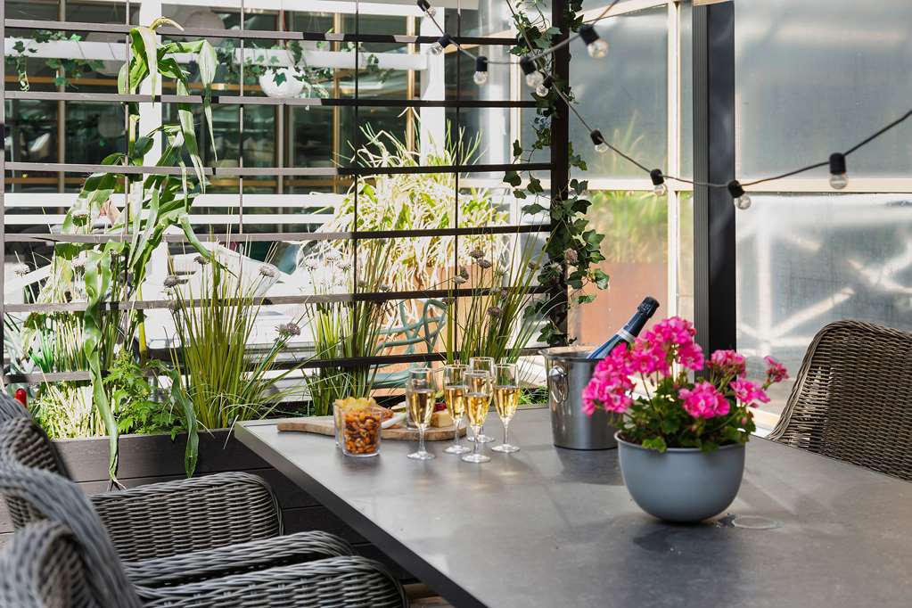 Best Western Plus Park City Solna - Tap to explore photos