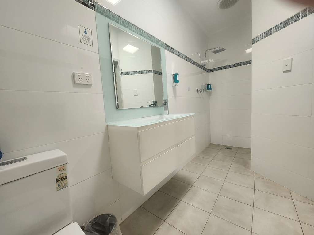 MOTEL24SEVEN & APARTMENTS-guestroom-Guest Room,On-Site.jpg