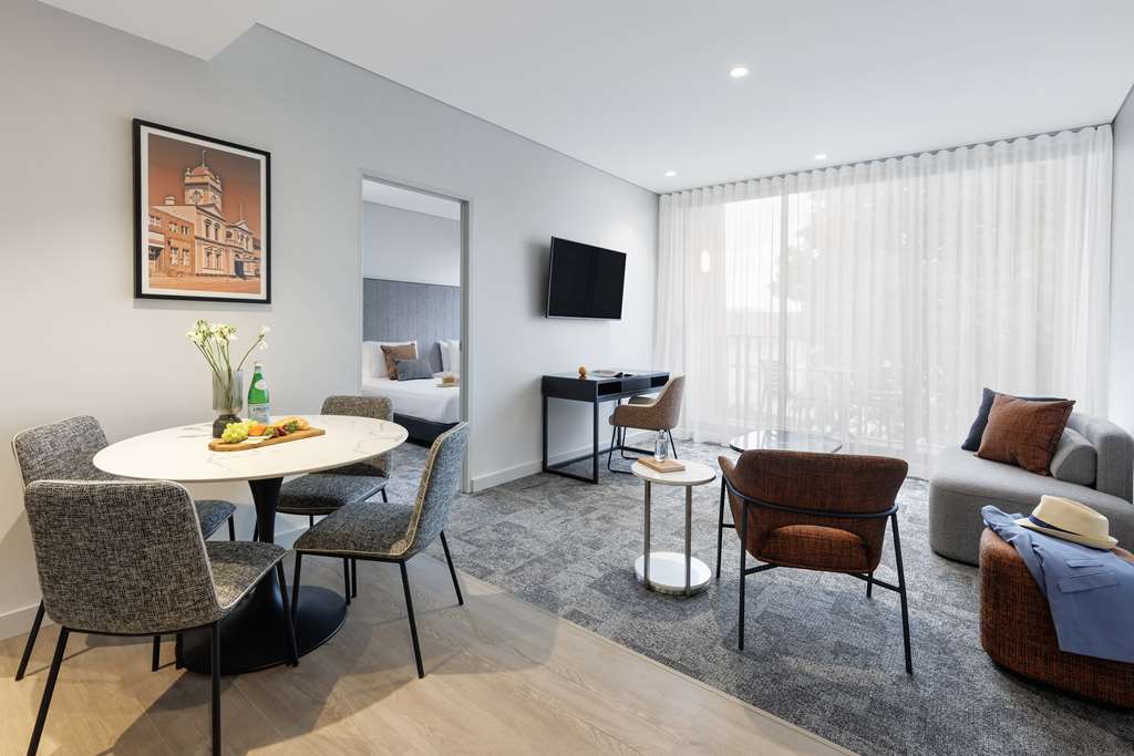 PUNTHILL MAITLAND-guestroom-Guest Room,On-Site.jpg