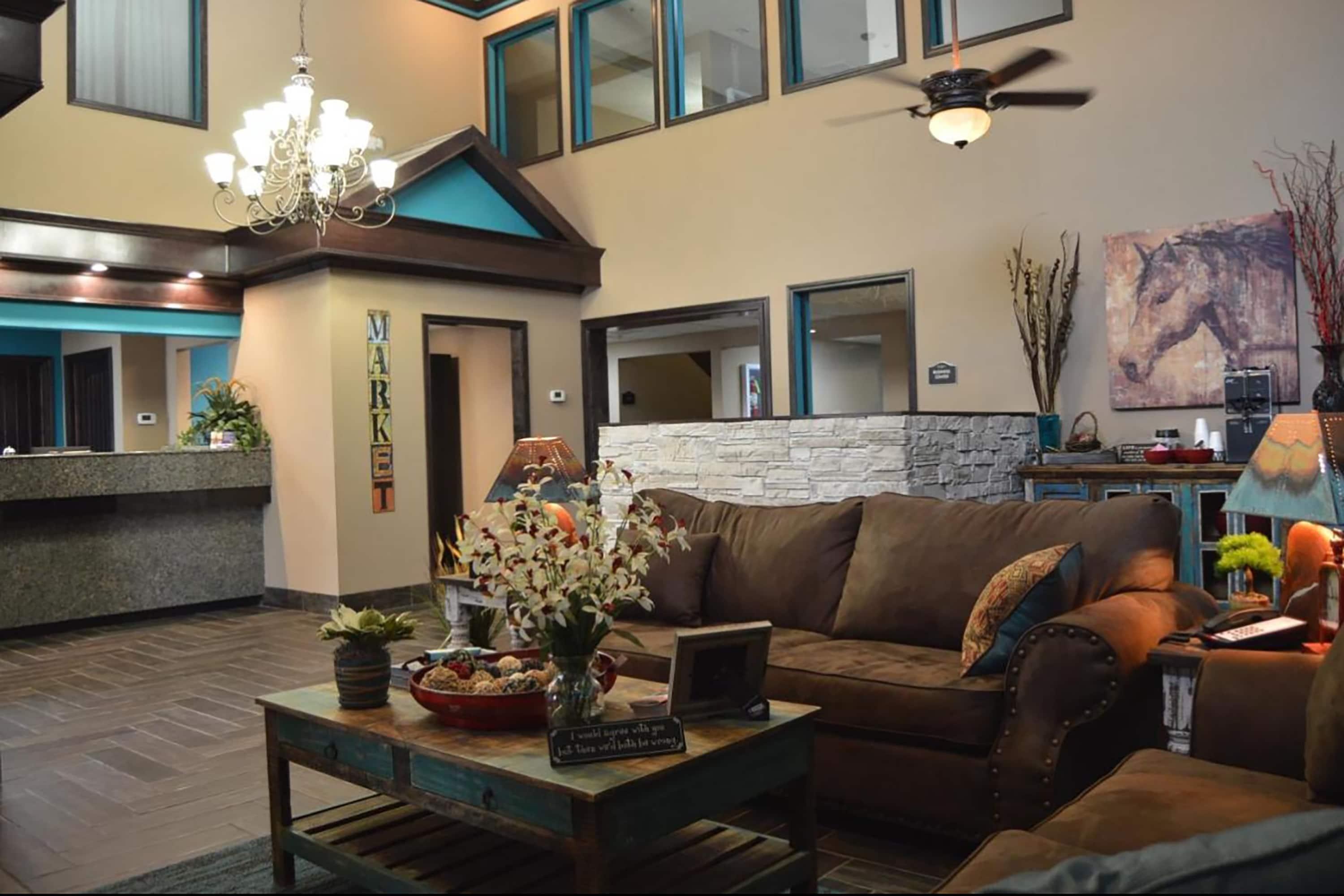 Lobby | Baymont by Wyndham Ardmore I-35