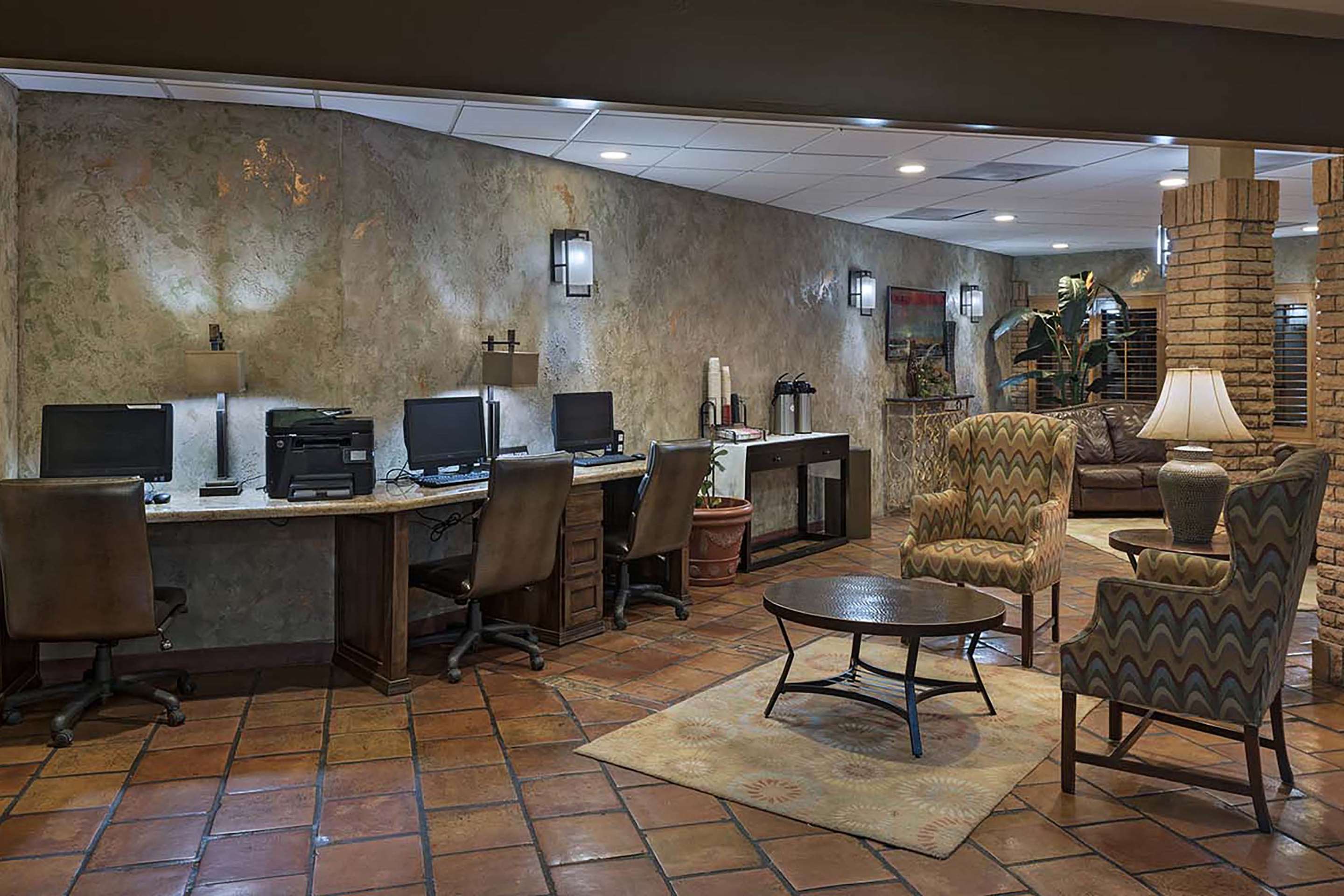Lobby | Stevens Inn a Howard Johnson by Wyndham