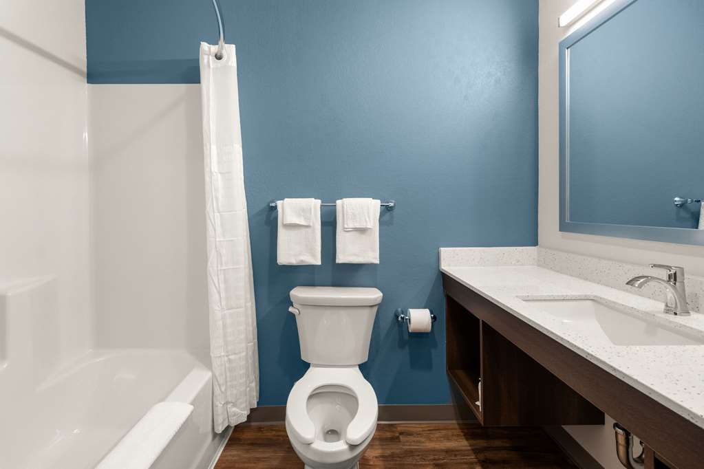 WOODSPRING SUITES BOWLING GREEN I-6-guestroom-Guest Room,Bathroom,On-Site.jpg