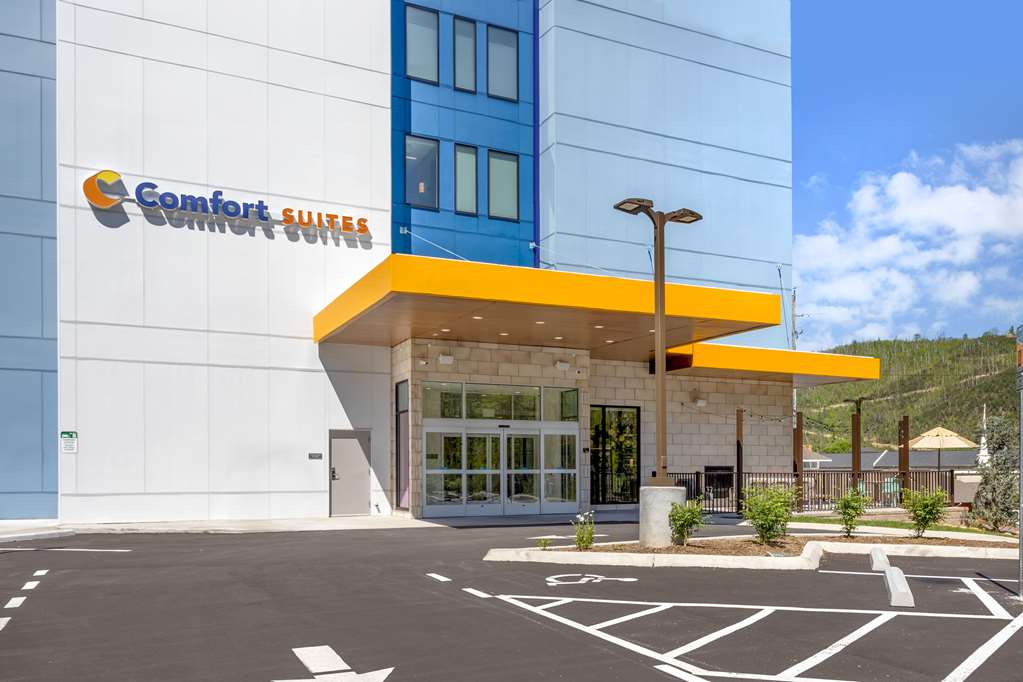 Comfort Suites Downtown-Convention Ctr