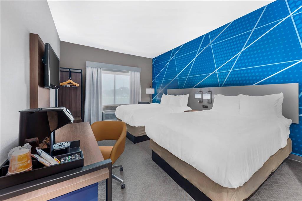 COMFORT INN AND SUITES SCHULENBURG-guestroom-Guest Room,On-Site.jpg