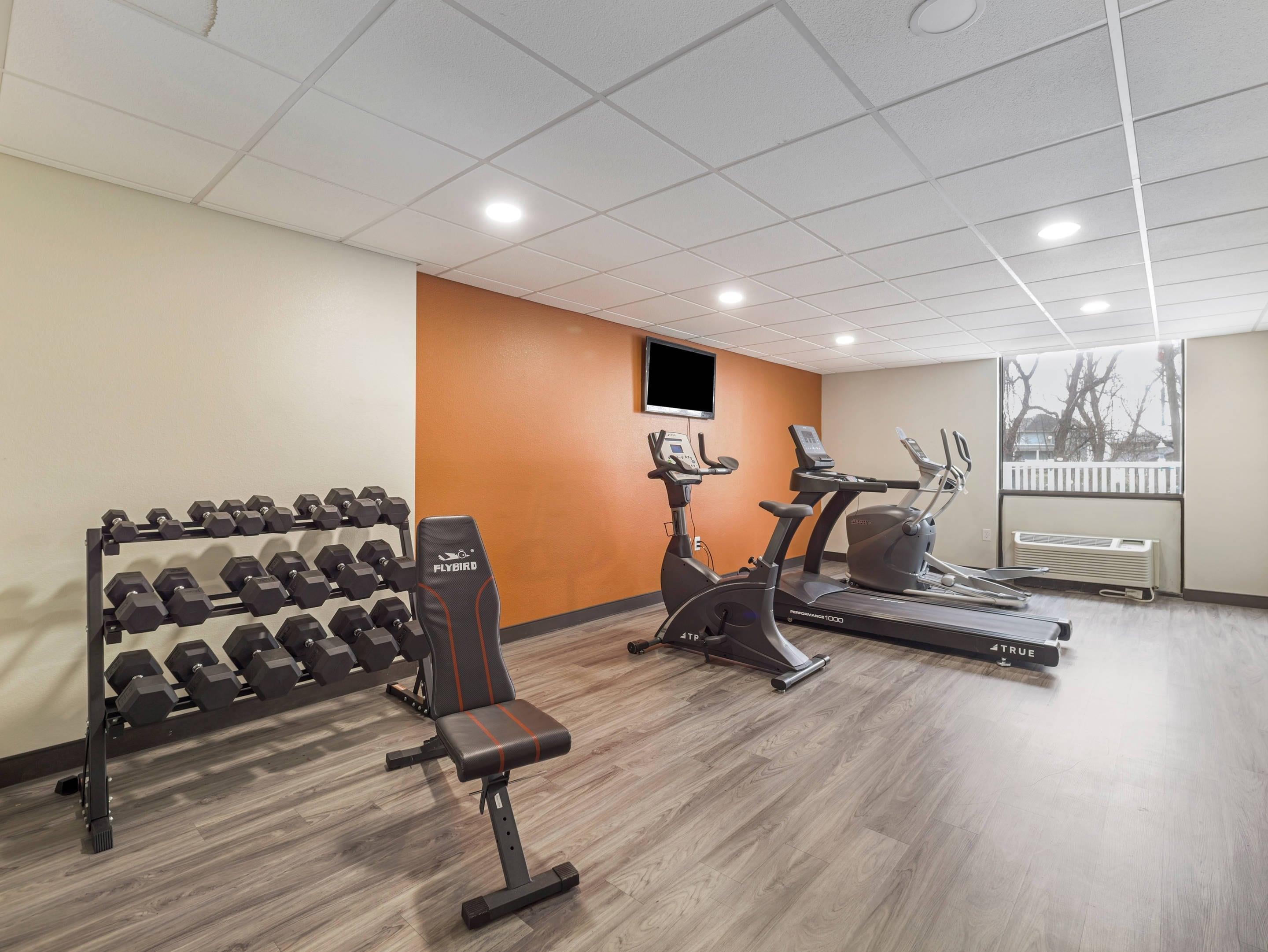 Fitness center | Sleep Inn Chambersburg