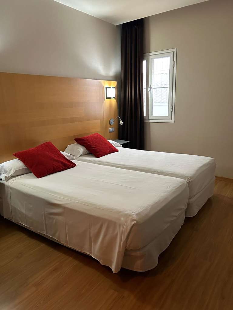 HOTEL ITACA JEREZ BY SOHO BOUTIQUE-guestroom-Guest Room,On-Site.jpg