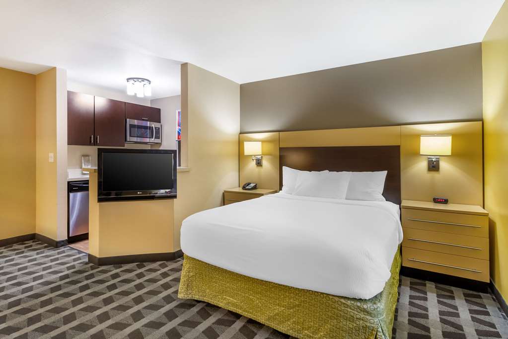 MAINSTAY SUITES HOUSTON NASA-CLEAR-guestroom-Guest Room,On-Site.jpg