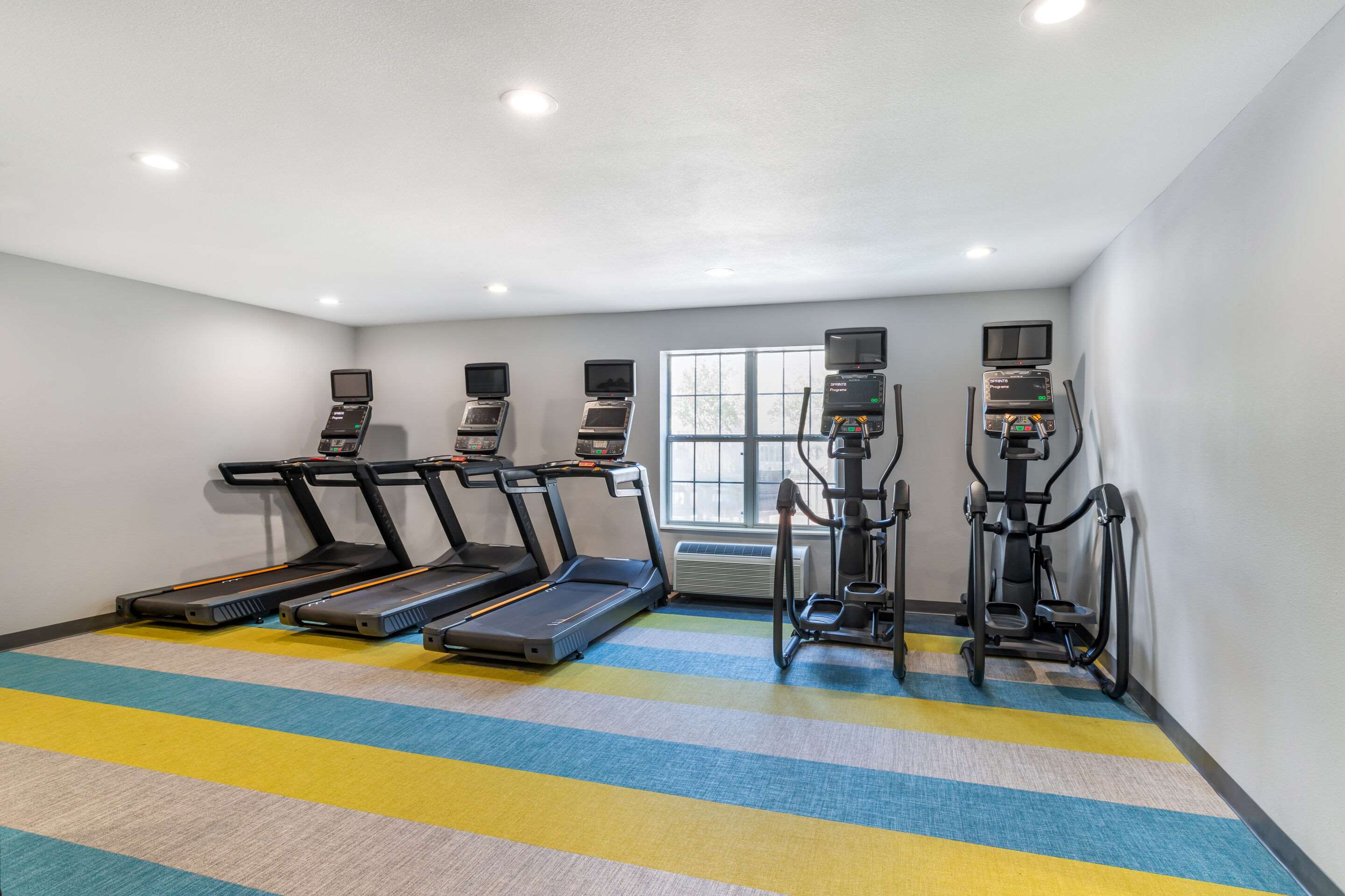 Fitness center | TownePlace Suites by Marriott Houston NASA/Clear Lake