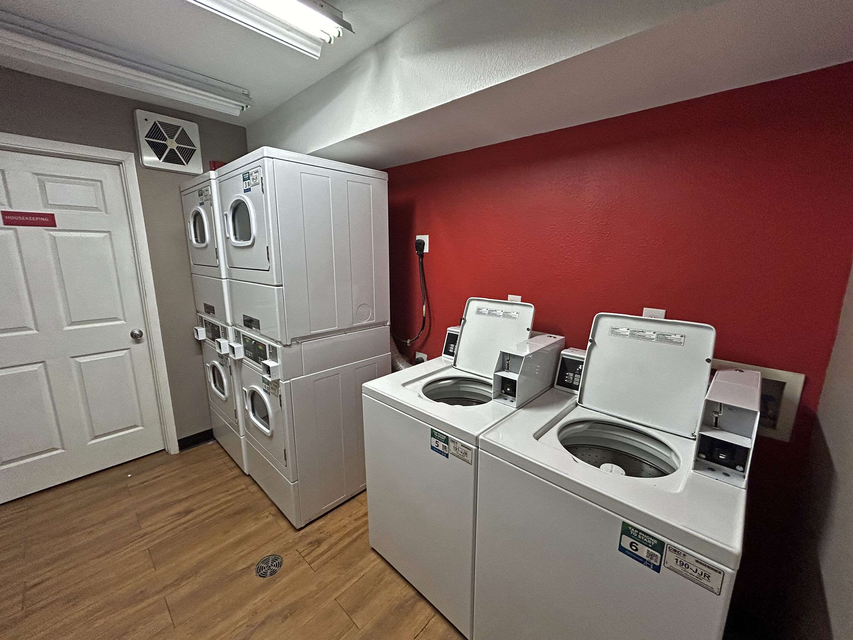 Guest laundry facilities | TownePlace Suites by Marriott Houston NASA/Clear Lake