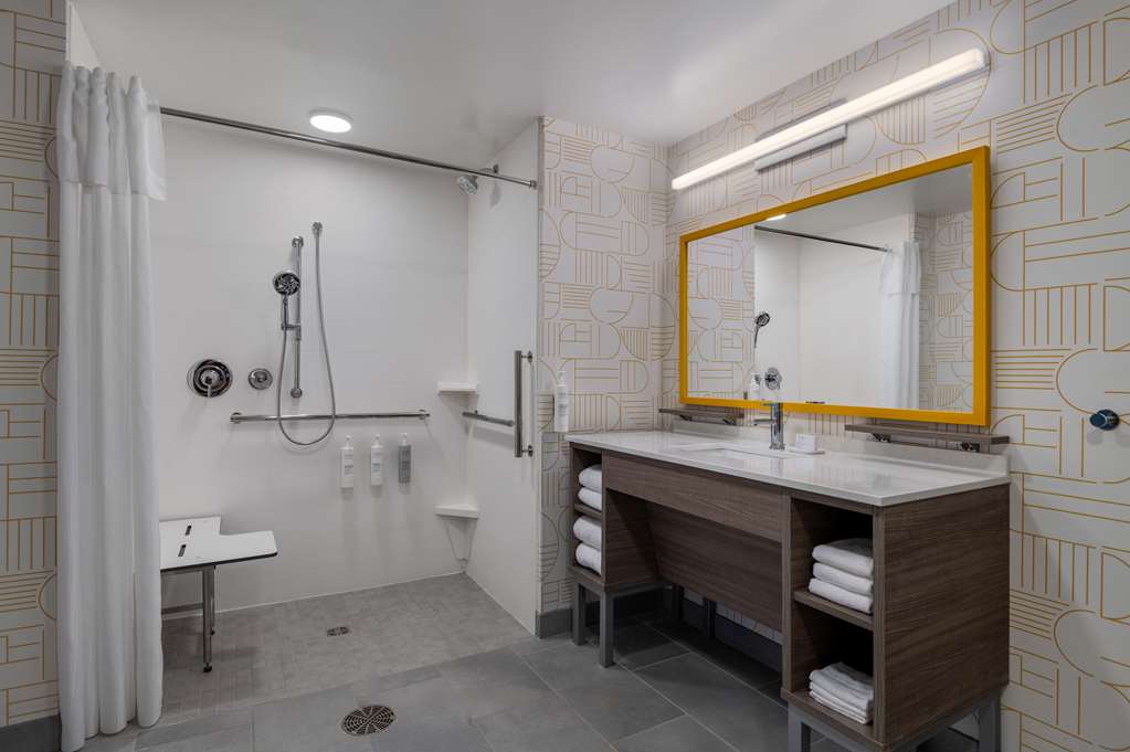 HOME2 SUITES BY HILTON TROY-guestroom-Guest Room,Bathroom,On-Site.jpg