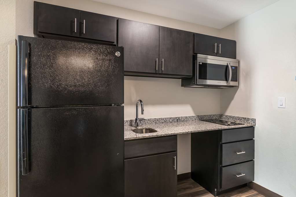 Best Western Plus Bluffton / Hilton Head Hotel-guestroom-Guest Room,Guest Room Amenity,Kitchen/Kitchenette,Suite,On-Site.jpg