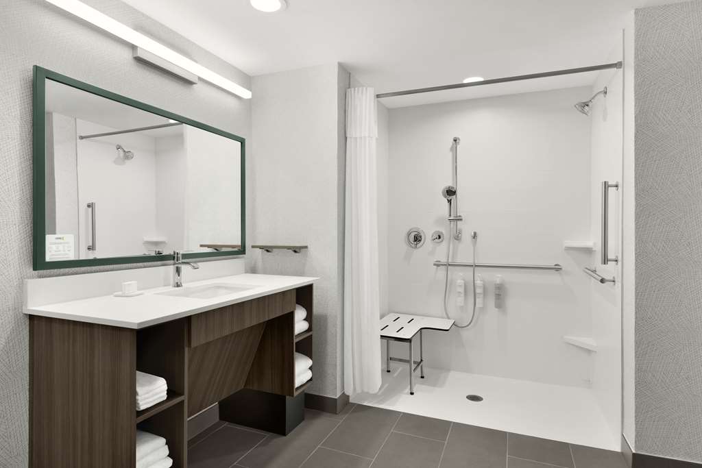 HOME2 SUITES BY HILTON SAN JUAN-guestroom-Guest Room,Bathroom,On-Site.jpg
