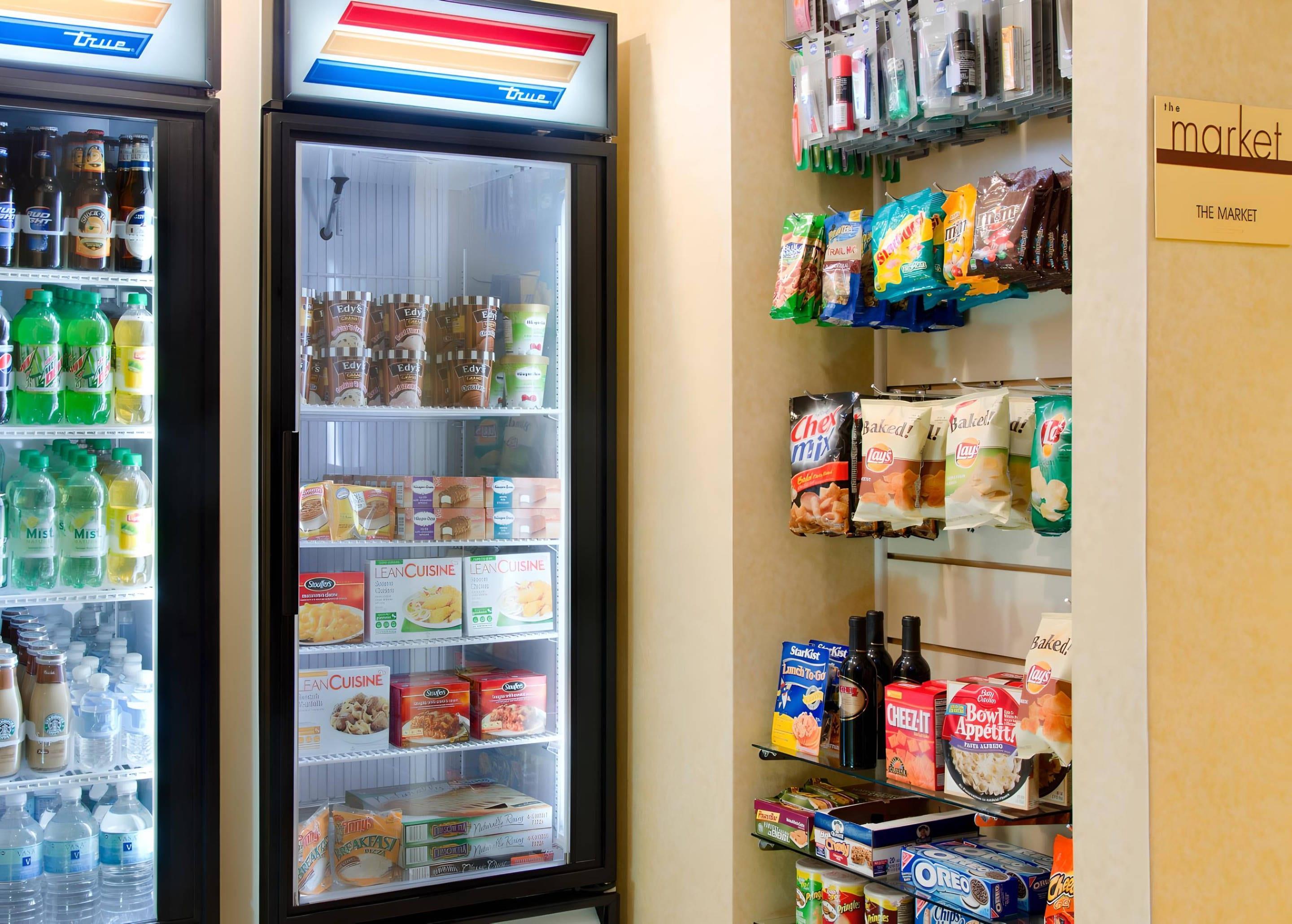 Hotel marketplace | MainStay Suites St. Louis - Galleria