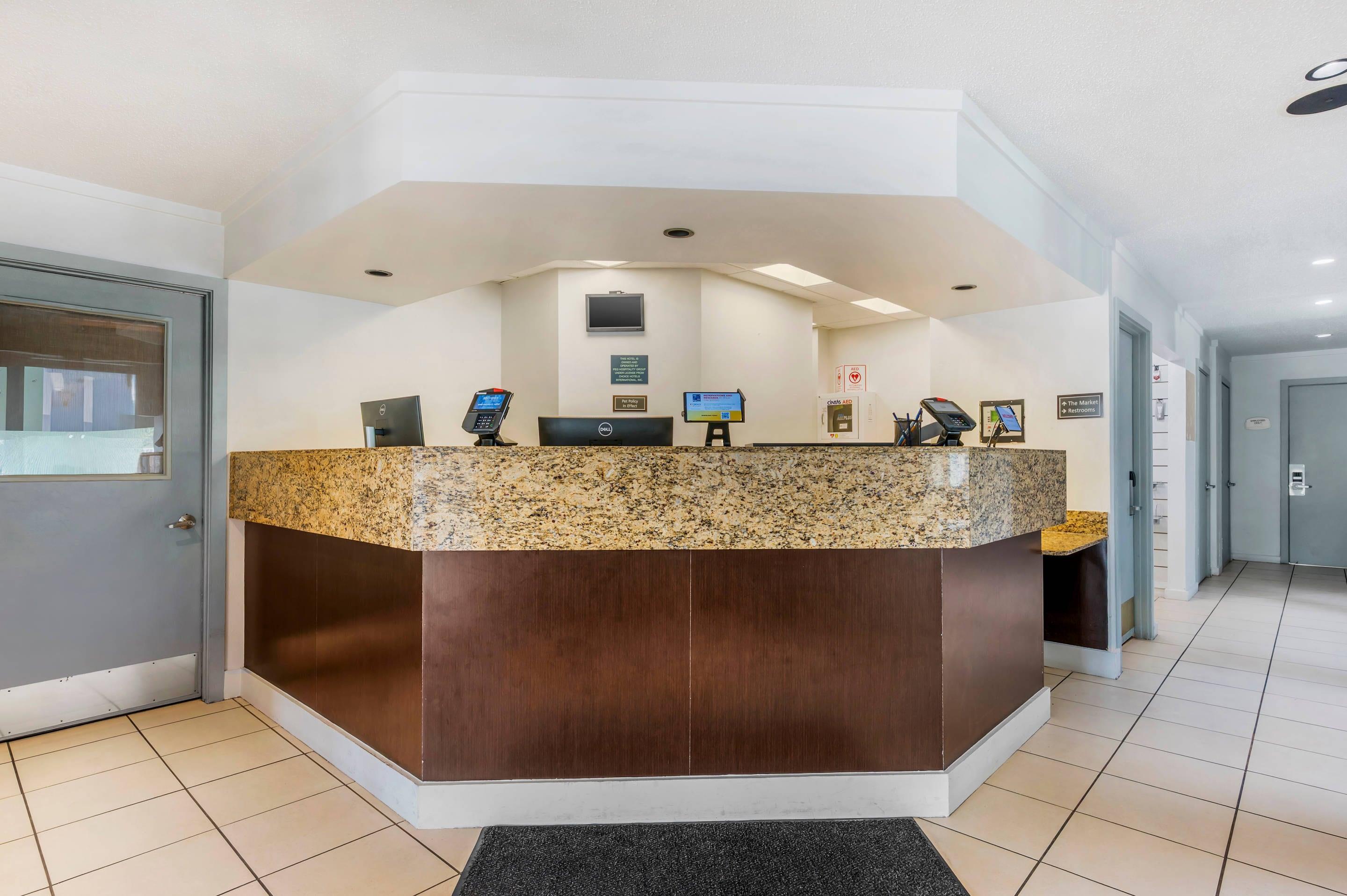 Front desk | MainStay Suites St. Louis - Galleria