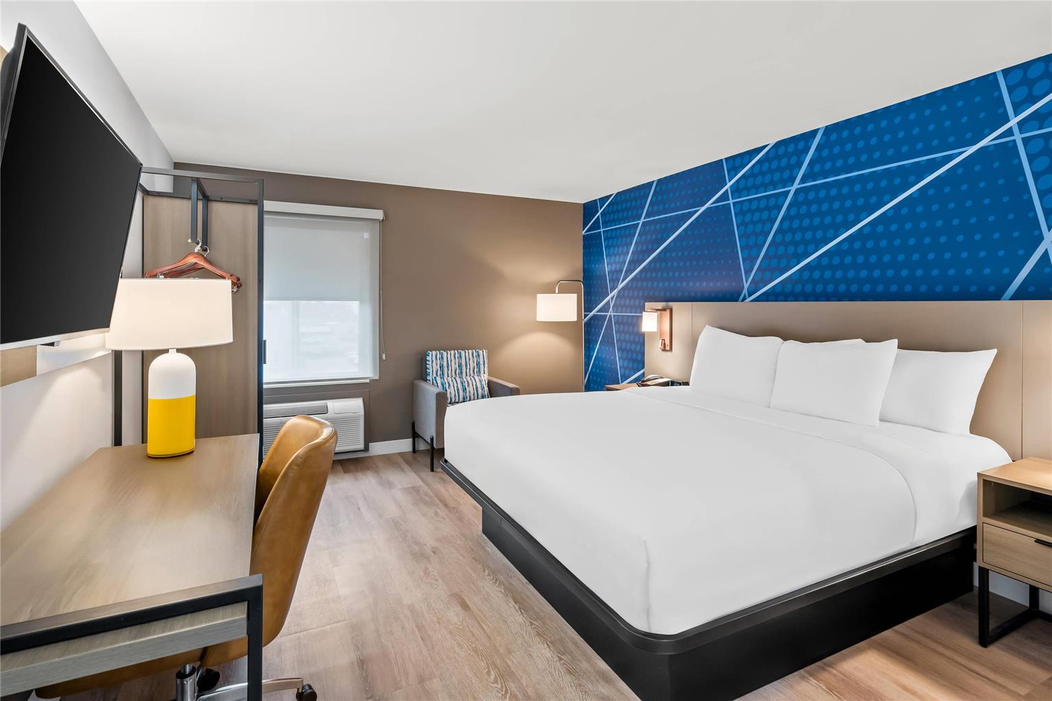 COMFORT INN AND SUITES SALT LAKE CI-guestroom-Guest Room,On-Site.jpg