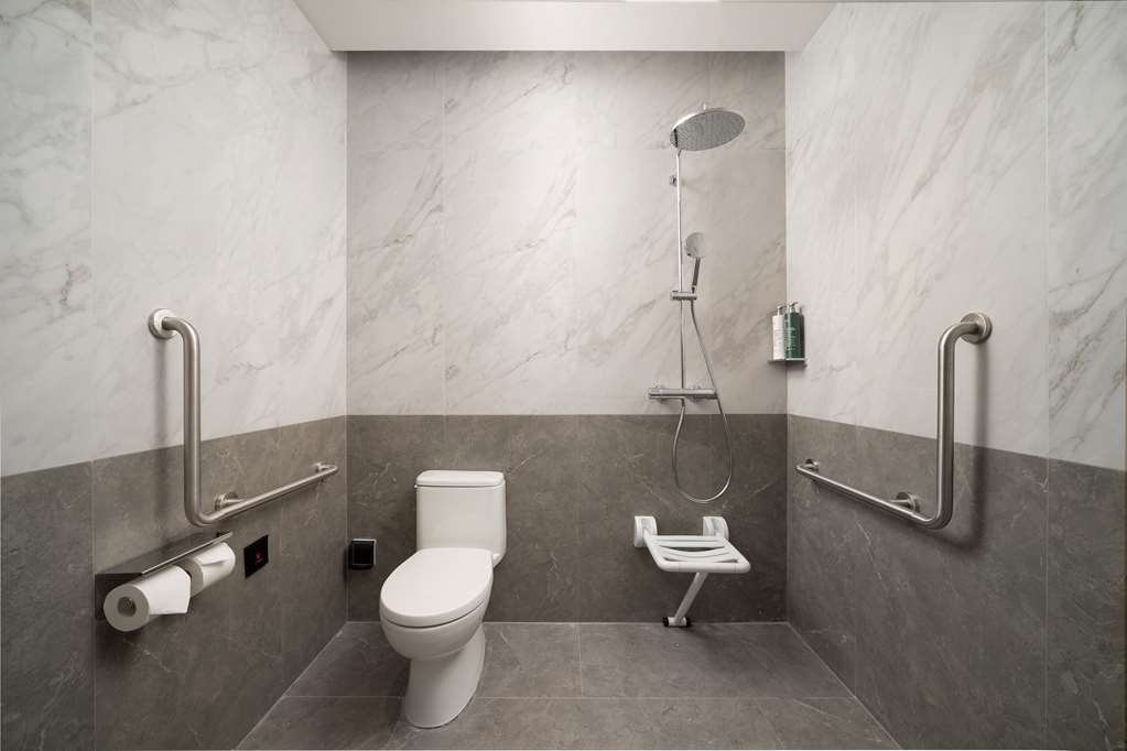 Hilton Garden Inn Danzhou Yangpu - Tap to explore photos
