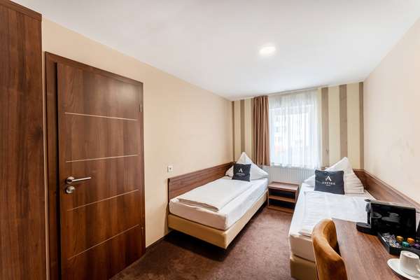 Standard Doppelzimmer-Standard Double Room