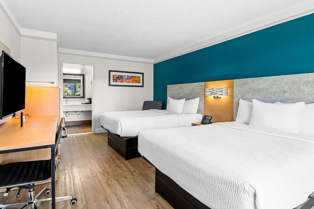 QUALITY INN SLIDELL I-10-guestroom-Guest Room,On-Site.jpg