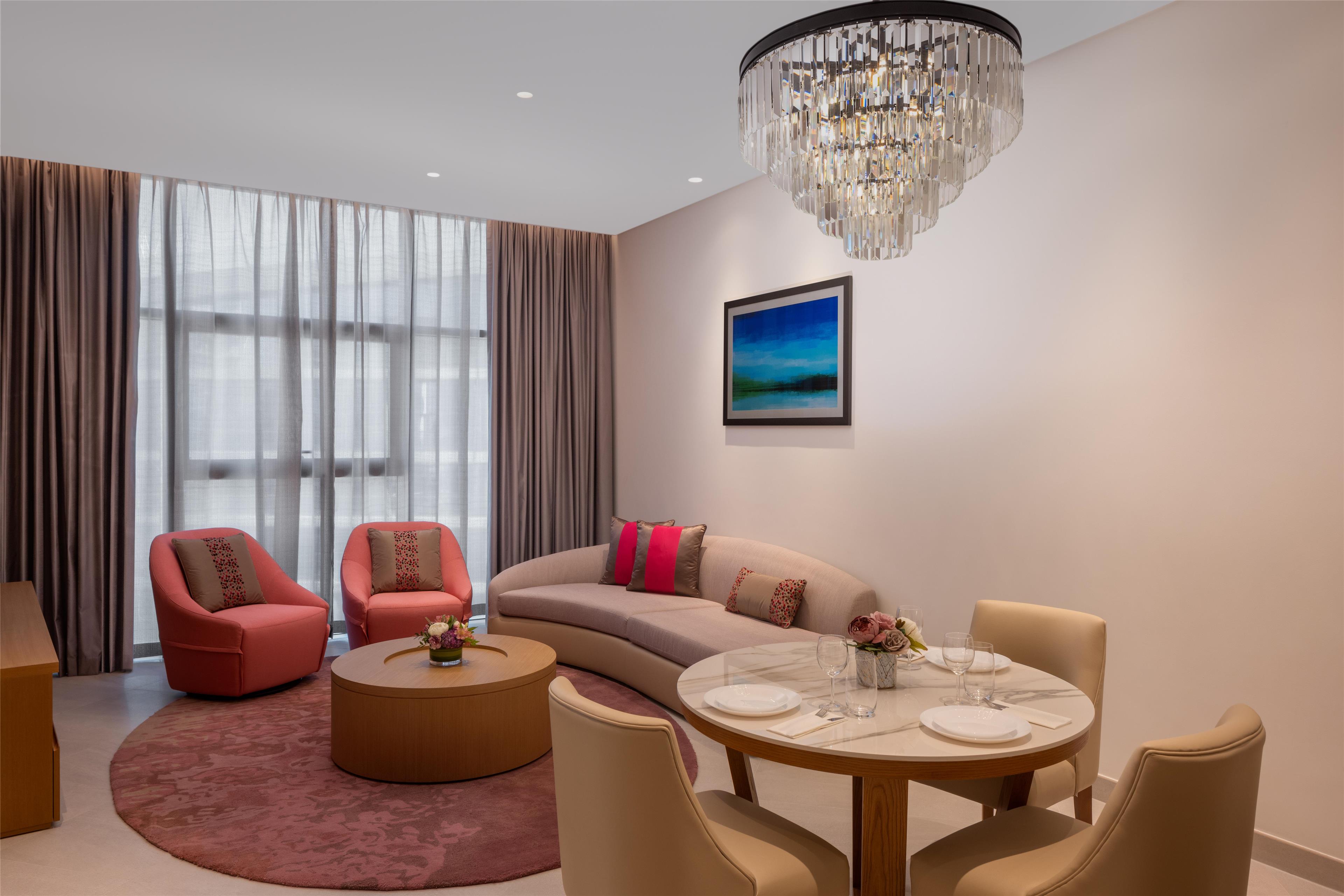 Hilton Dubai Creek Hotel & Residences Room Type - KING ONE BEDRM APARTMENT