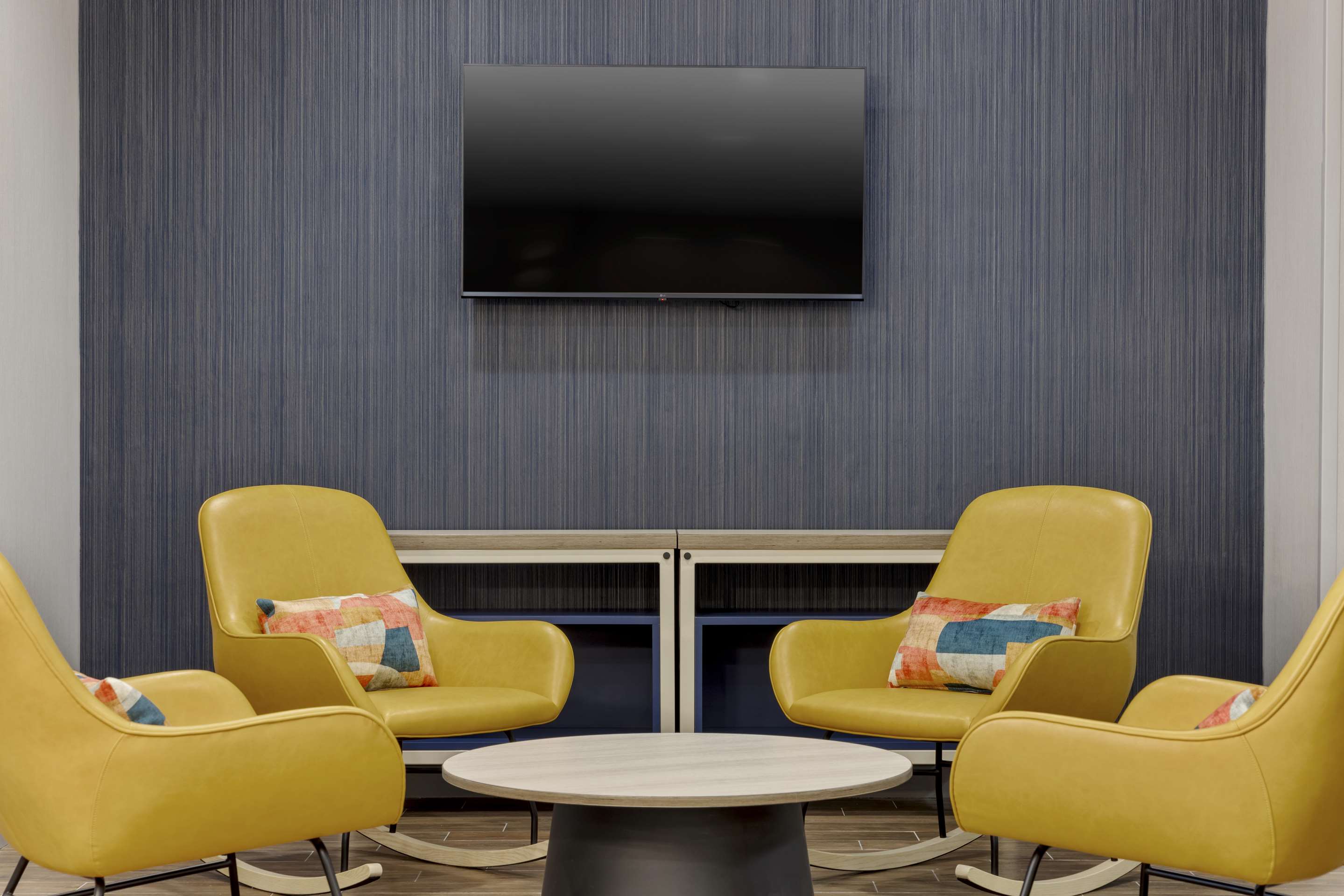Lobby | Spark by Hilton Newcomerstown