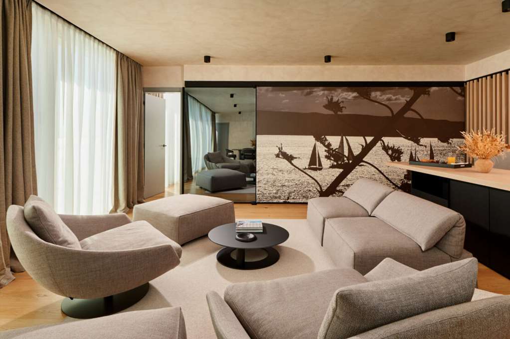 HOTEL AMBASADOR SPLIT-guestroom-Guest Room,Suite,On-Site.jpg