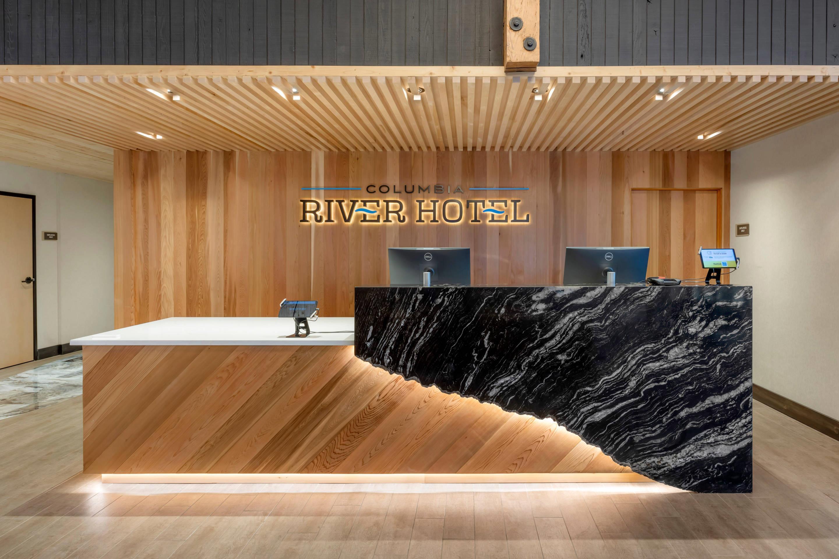 Front desk | Columbia River Hotel, Ascend Hotel Collection