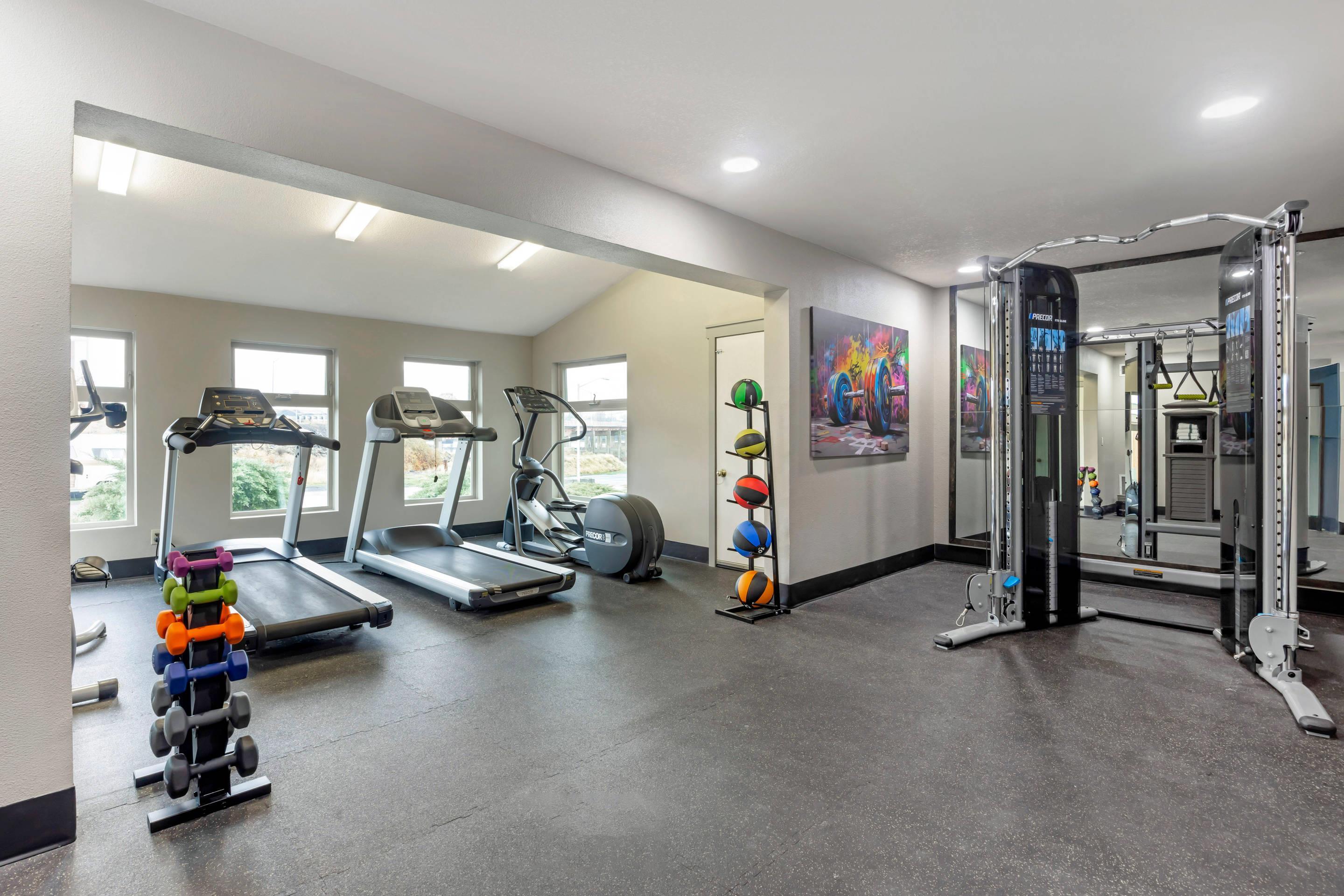 Exercise room | Columbia River Hotel, Ascend Hotel Collection