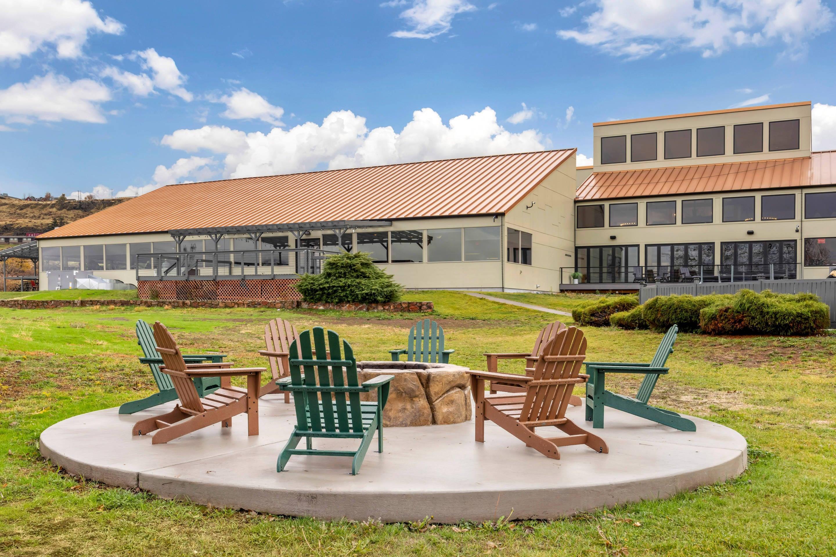 Fire Pit | Columbia River Hotel, Ascend Hotel Collection