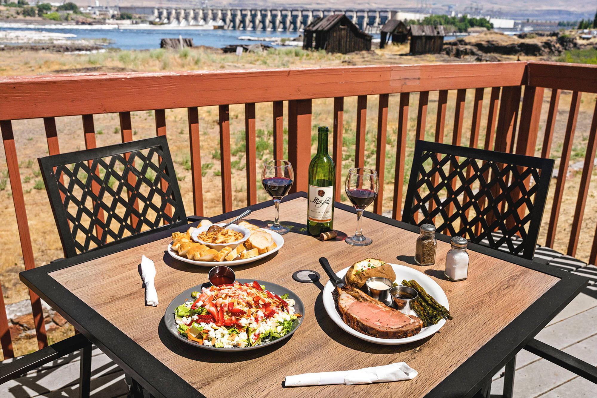 Dinning | Columbia River Hotel, Ascend Hotel Collection