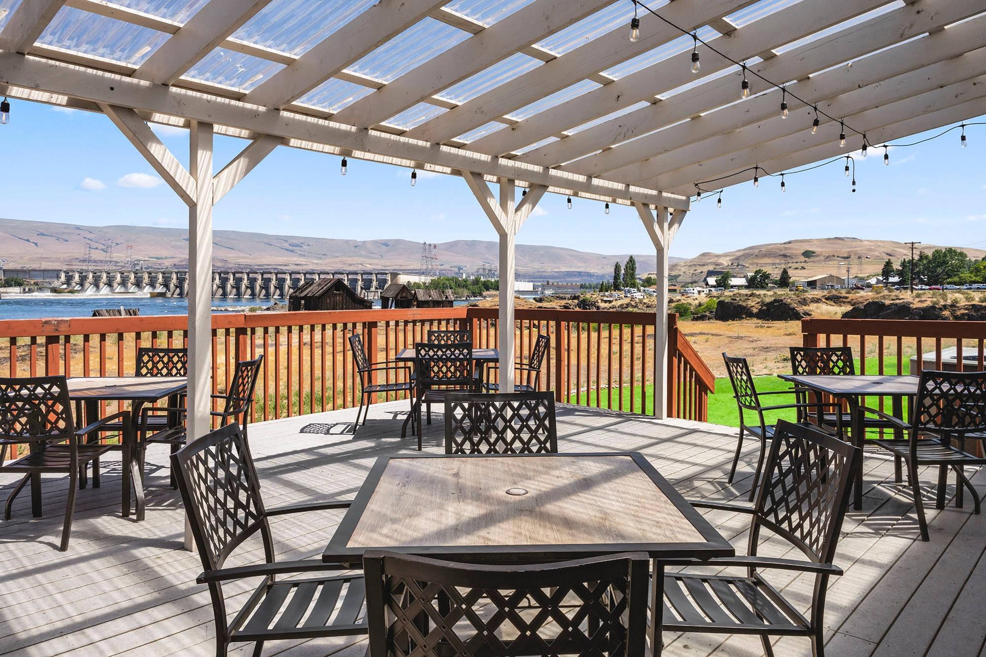 Dinning Area | Columbia River Hotel, Ascend Hotel Collection