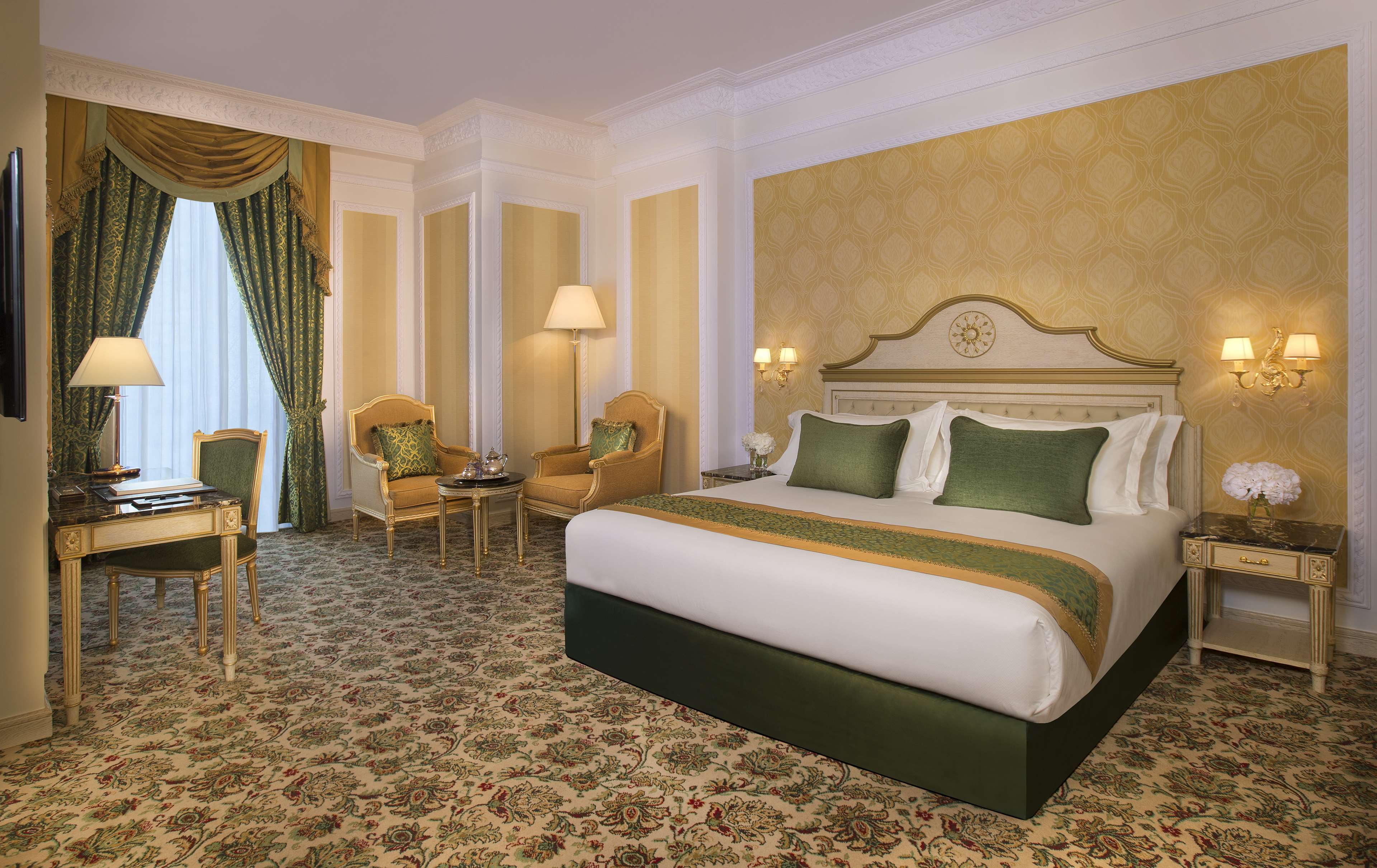 Royal Rose Hotel Abu Dhabi, Curio Collection by Hilton Room Type - KING DELUXE ROOM