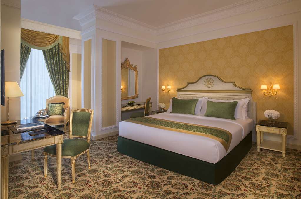 Royal Rose Hotel Abu Dhabi, Curio Collection by Hilton Room Type - KING ACCESSIBLE GUEST ROOM