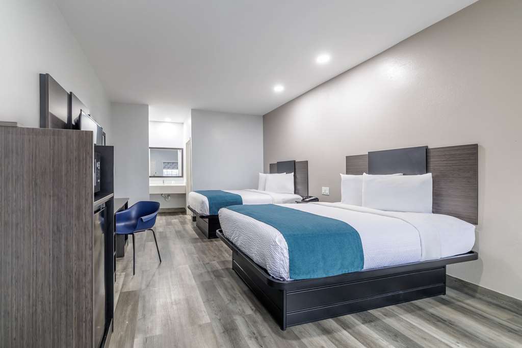 STUDIO 6 SUITES BRENHAM, TX-guestroom-Guest Room,On-Site.jpg